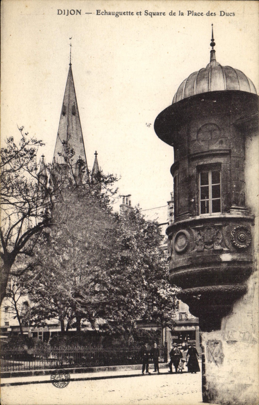 CPA Dijon Echauguette et Square de la Place des Ducs
