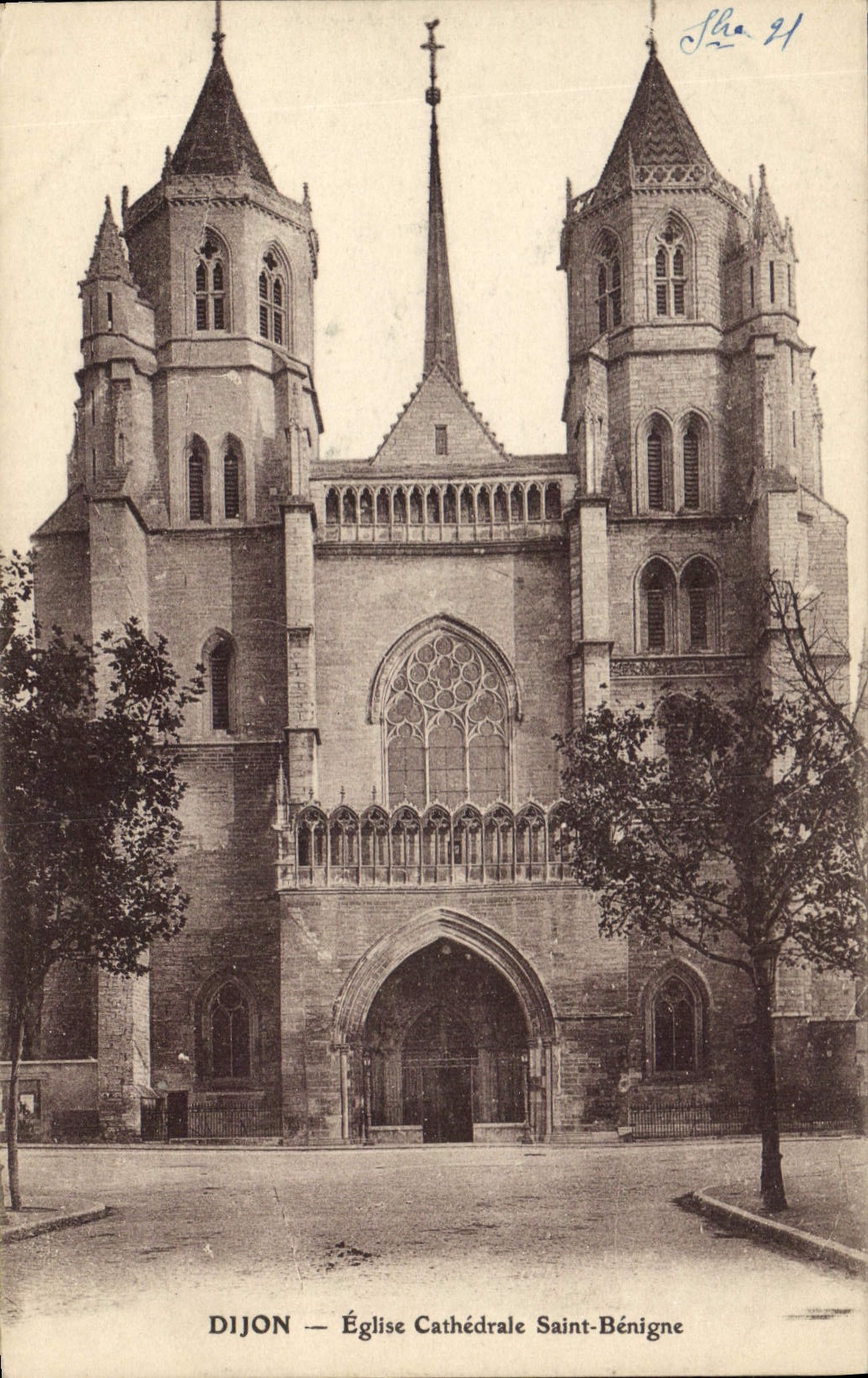 CPA Dijon eglise cathedrale Saint Benigne 