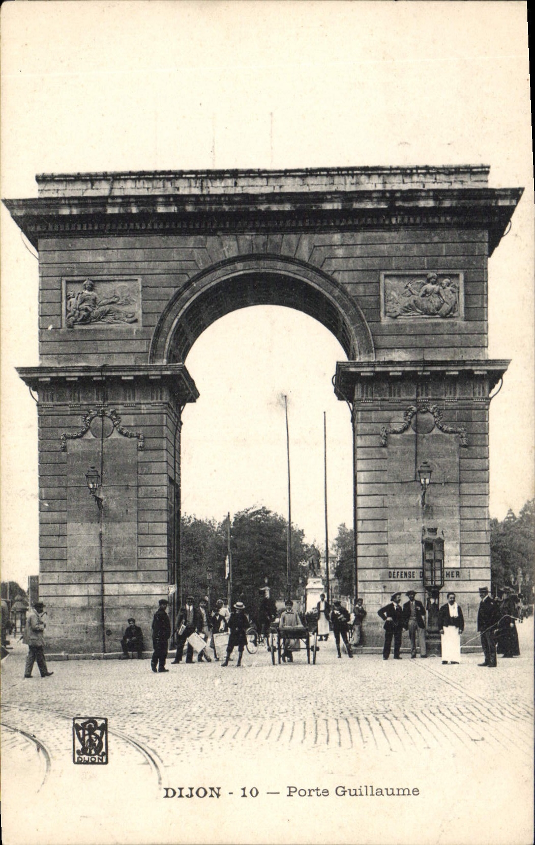 CPA Dijon porte Guillaume 