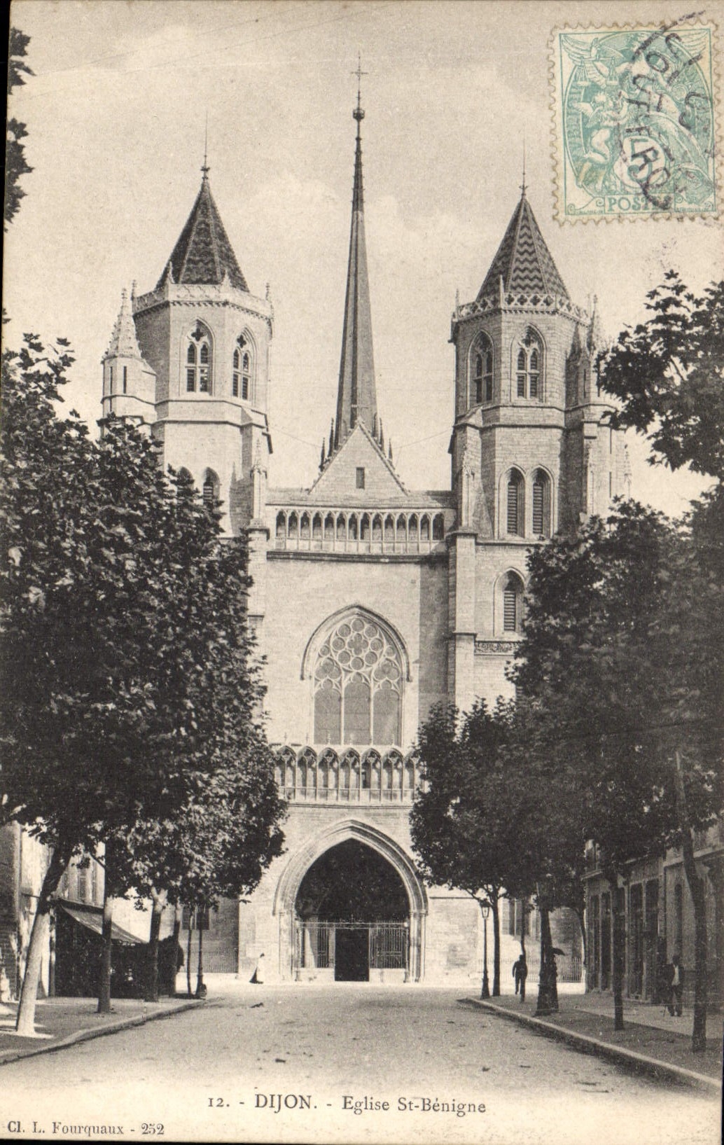 CPA Dijon eglise St Benigne 