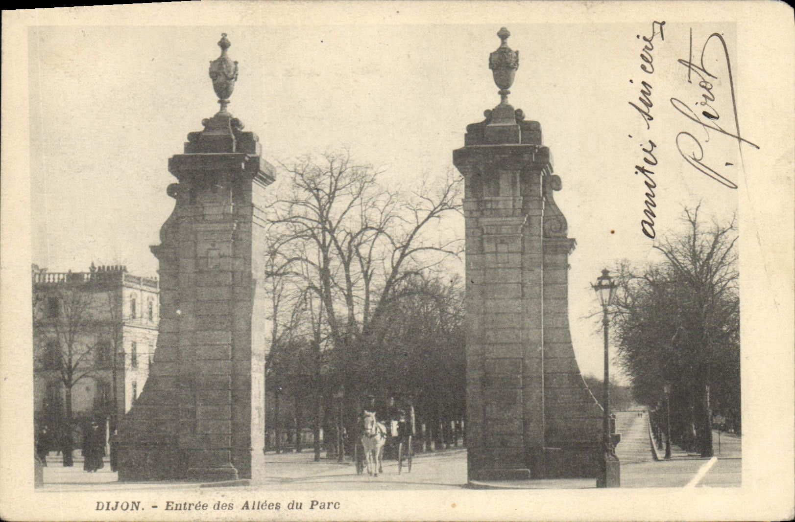 CPA Dijon entree des Allees du parc 