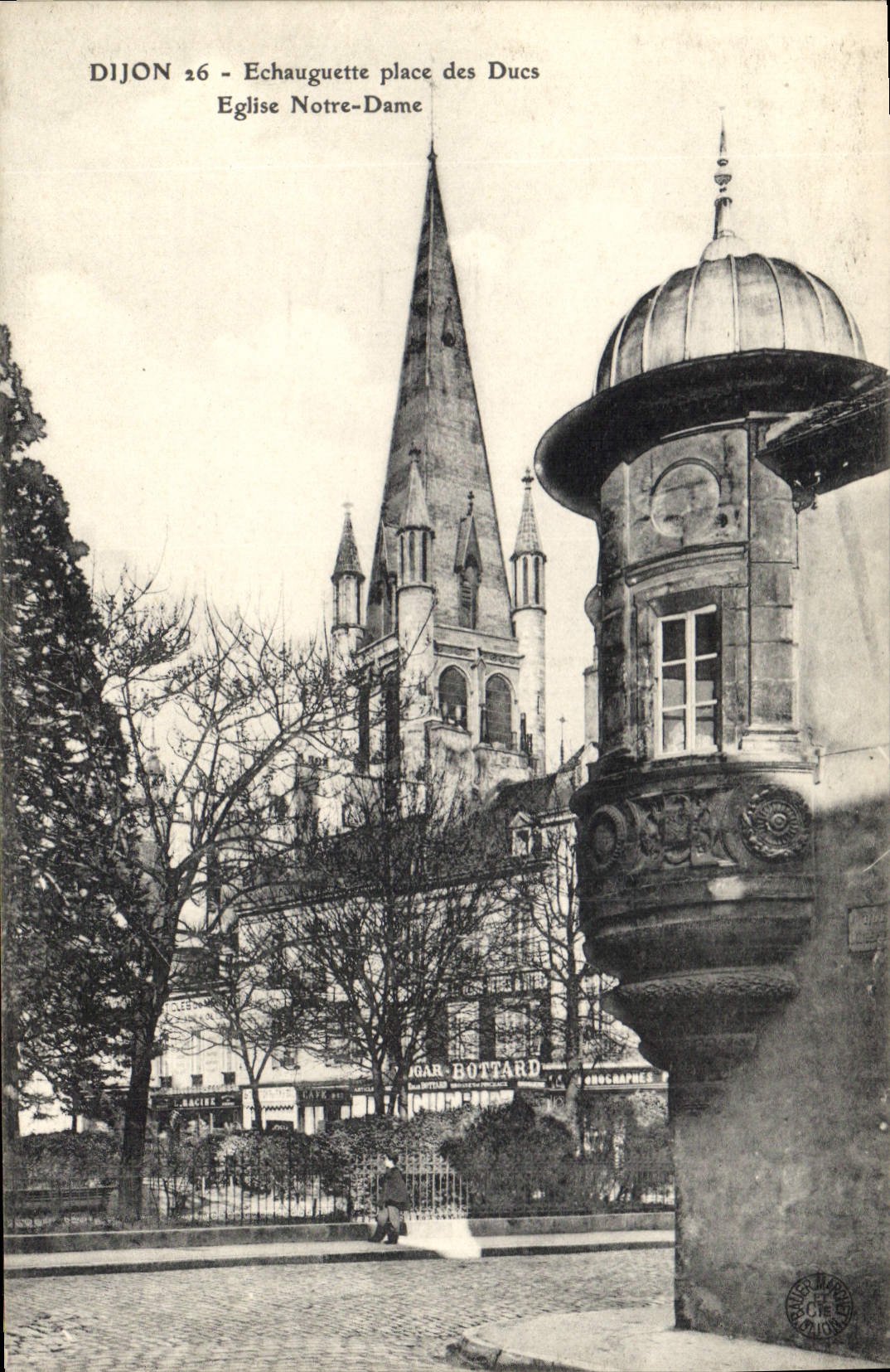 CPA Dijon Echauguette place des Ducs Eglise Notre Dame