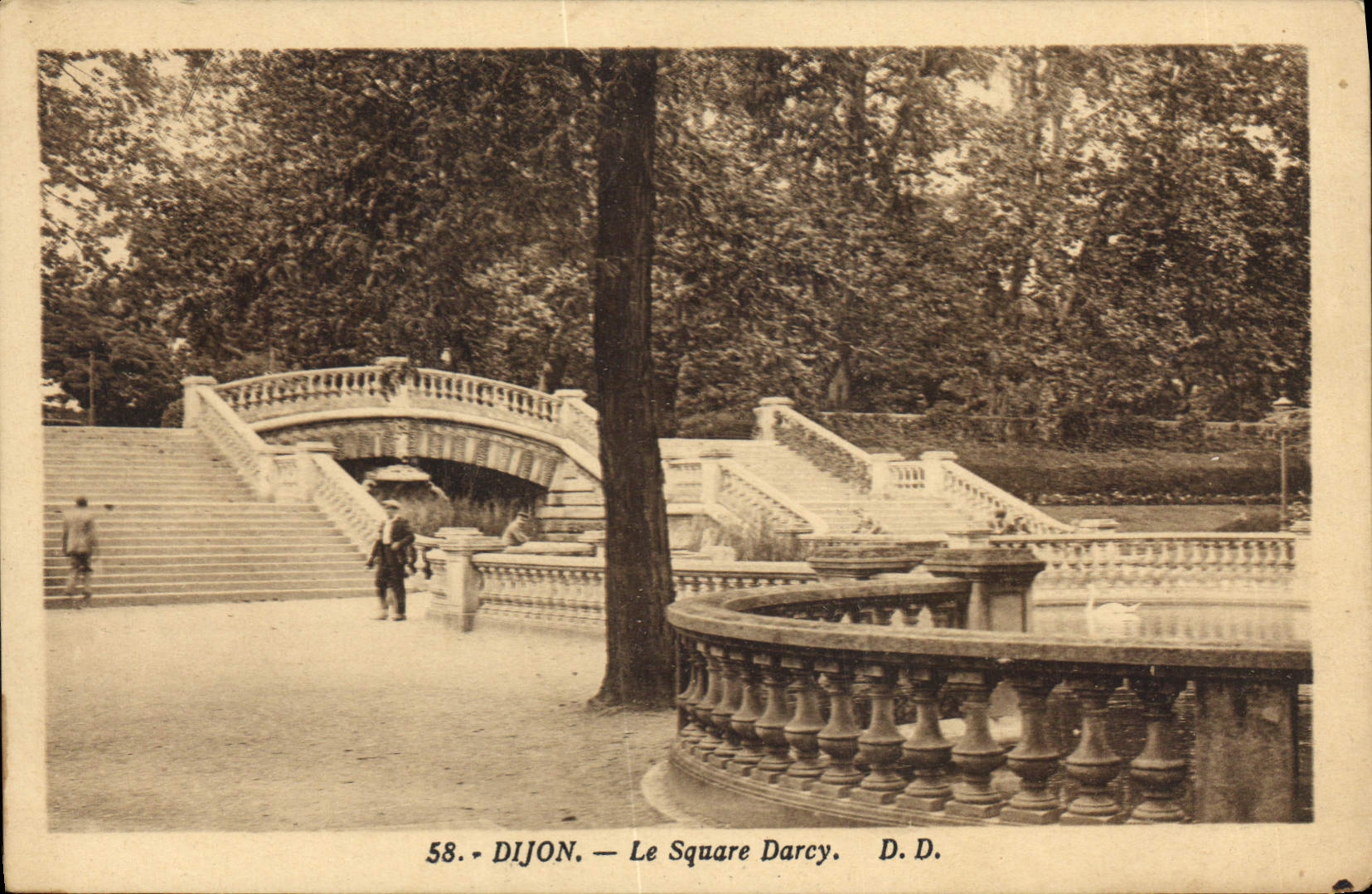 CPA Dijon Le Square Darcy 