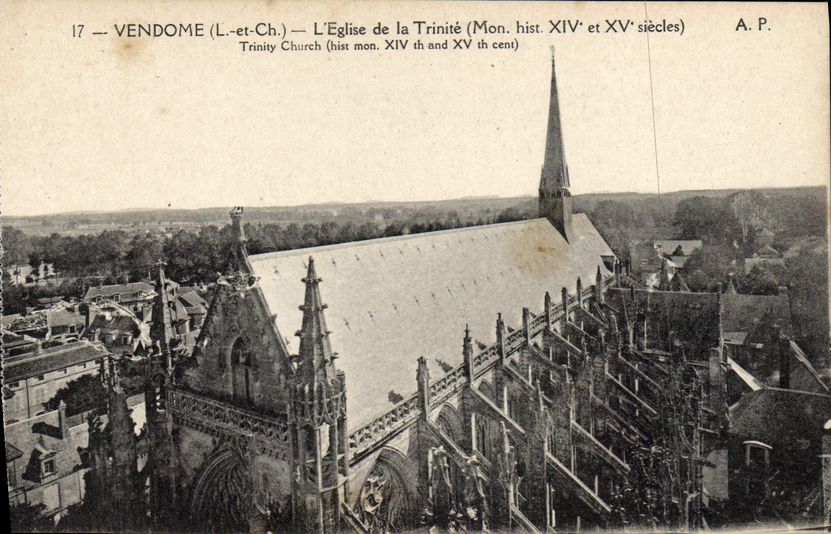 CPA Vendome L et Ch l'eglise de la Trinite Mon His XIV et XV siecle