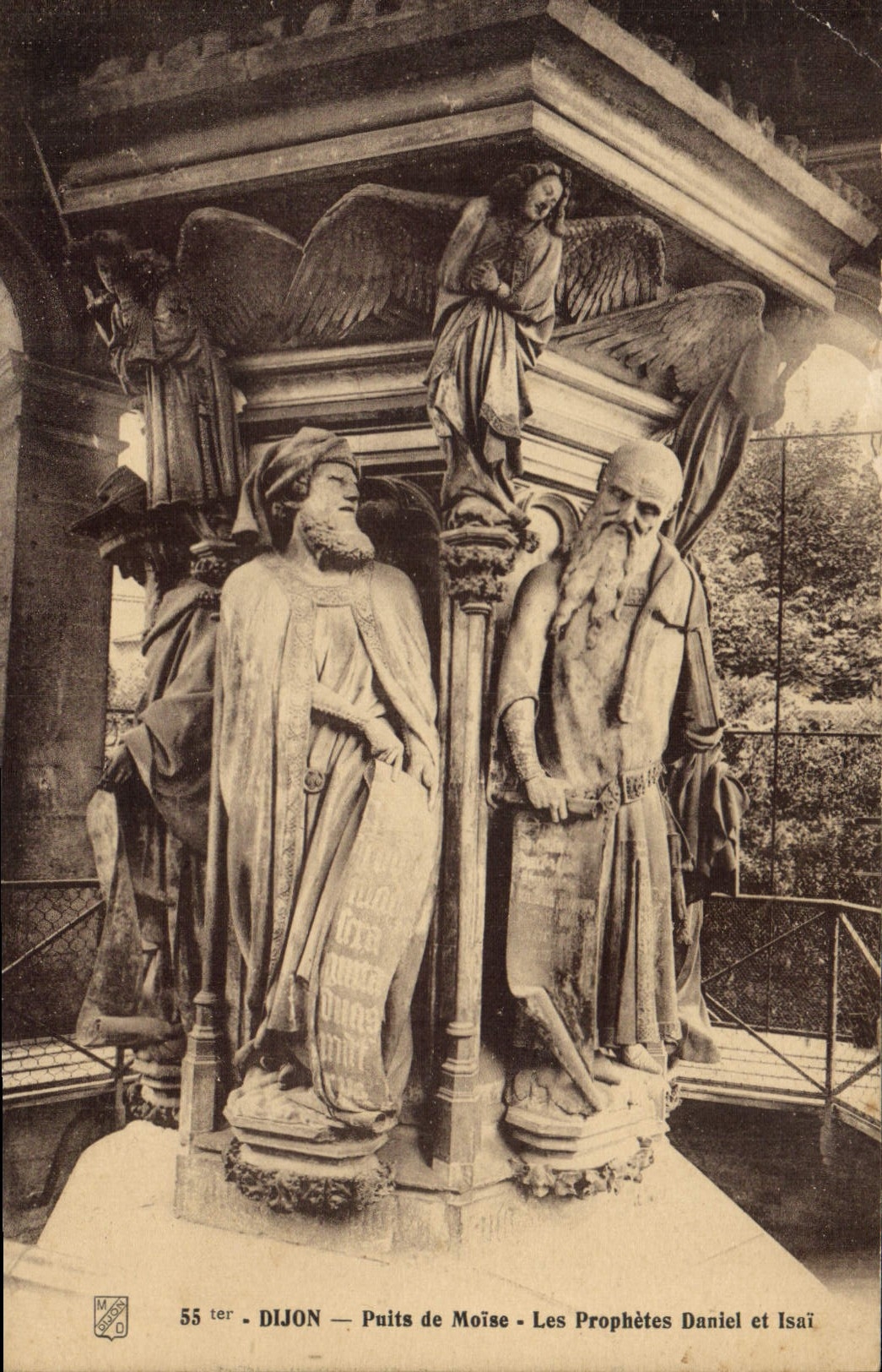 CPA Dijon Puits de Moise les Prophetes Daniel et Isai 