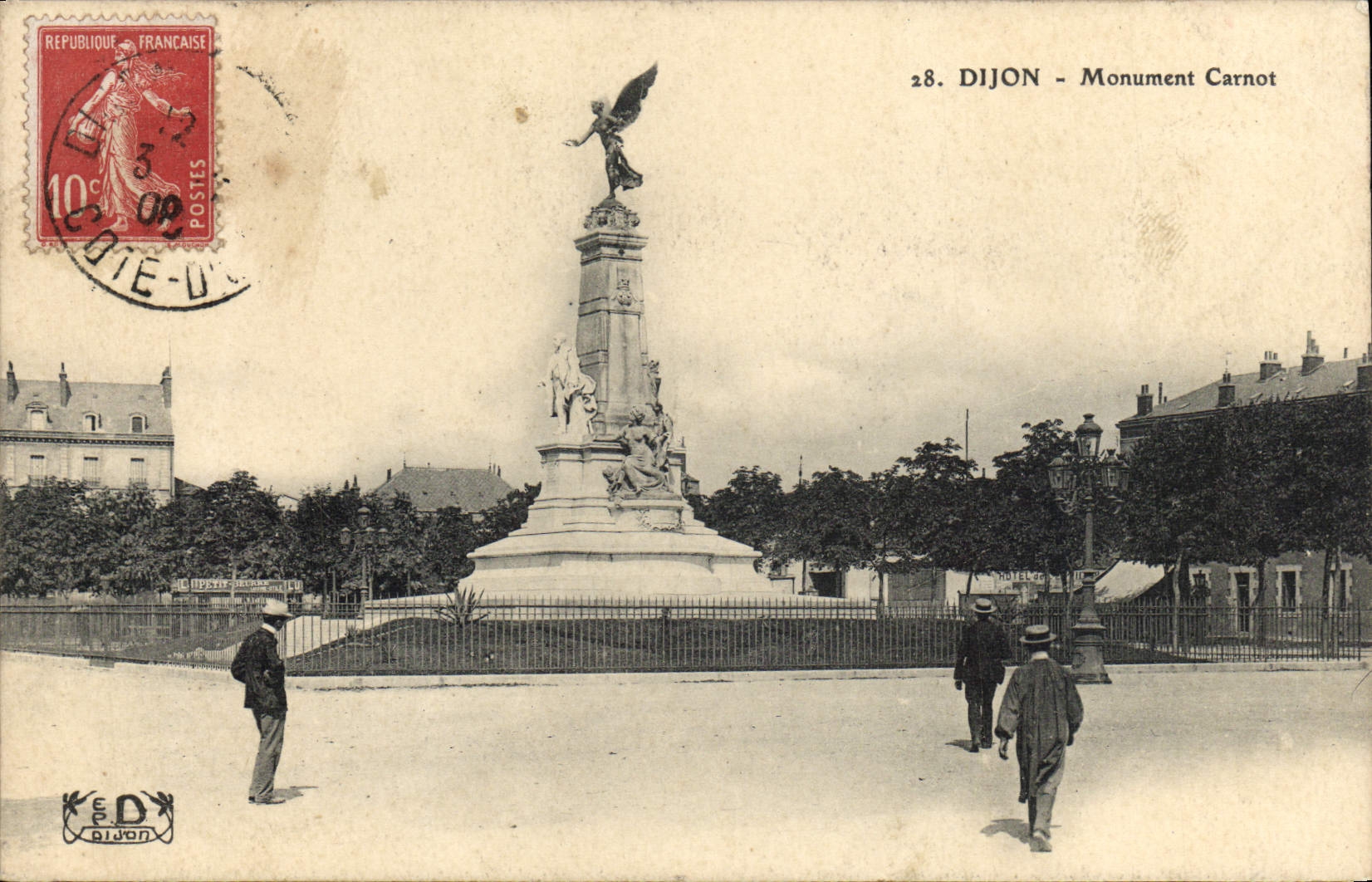 CPA Dijon monument Carnot 