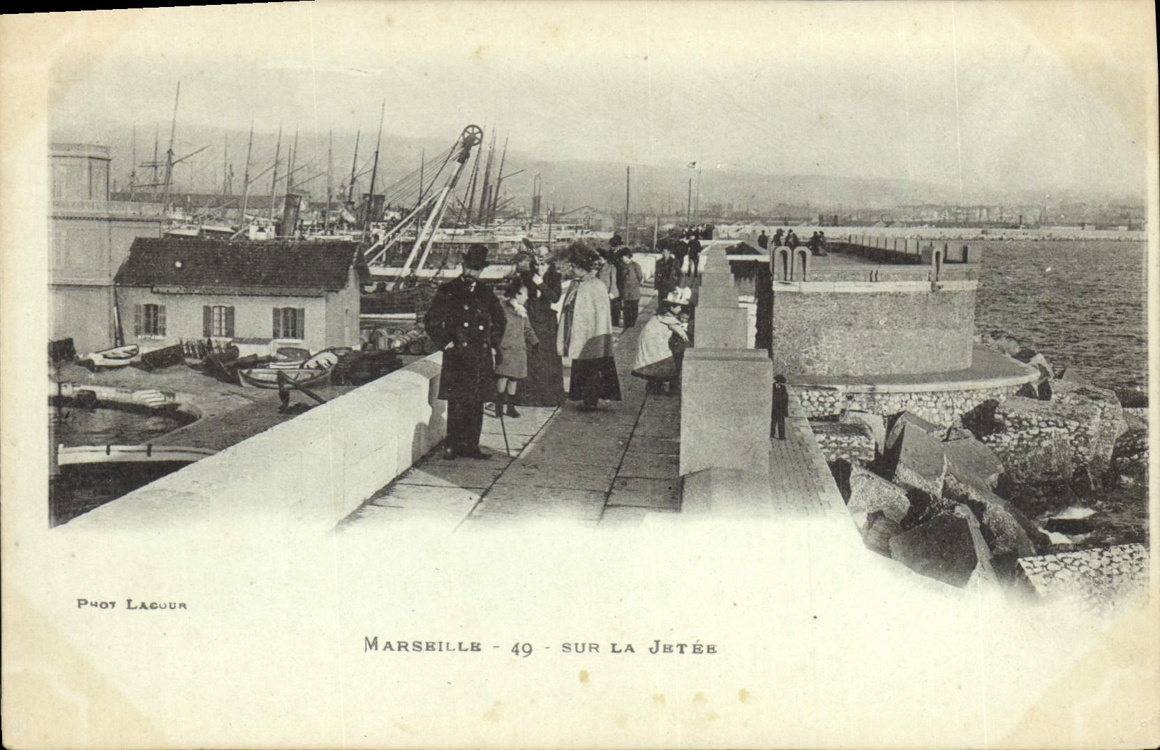 CPA Marseille sur la Jetee