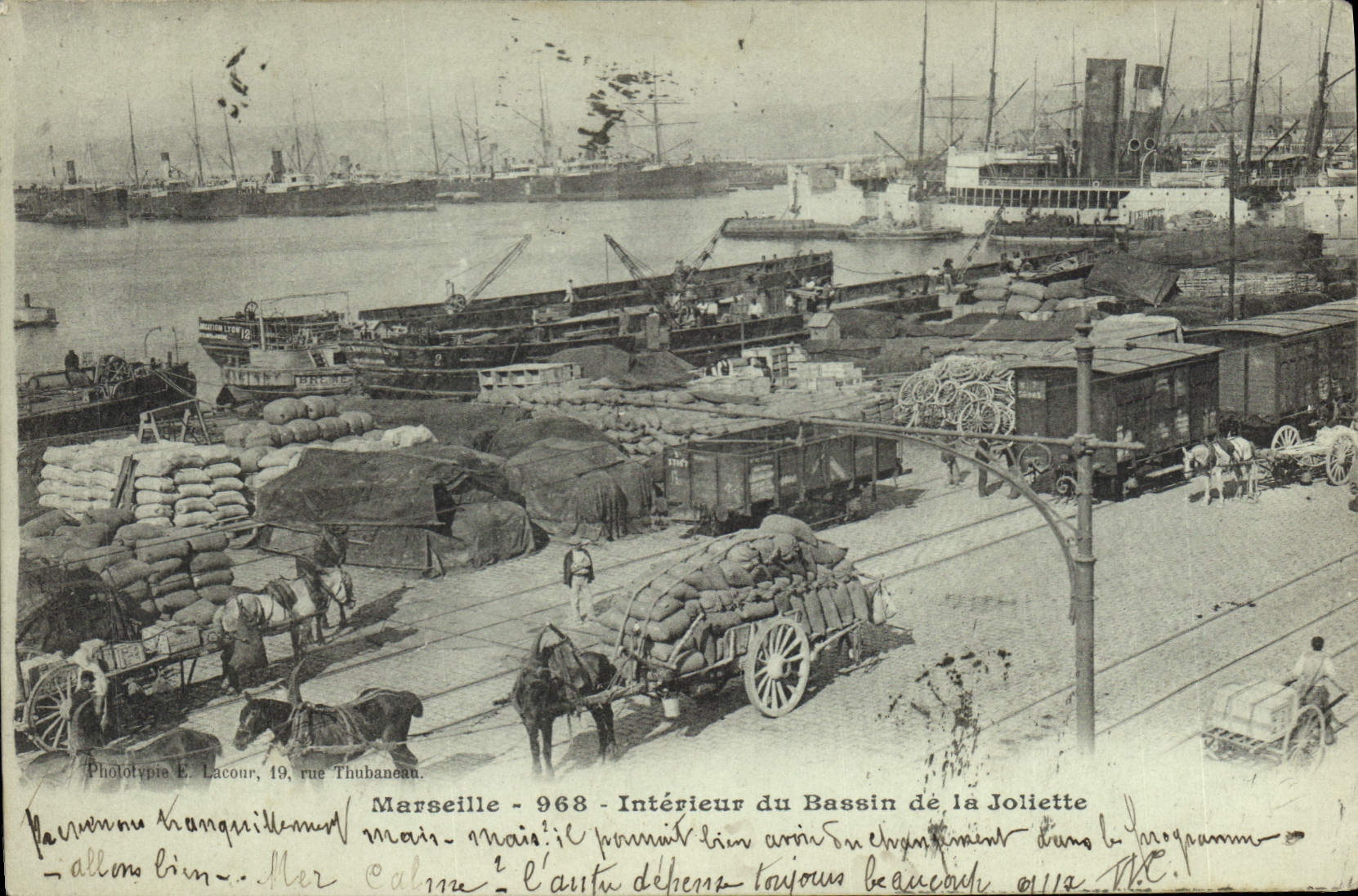 CPA Marseille Interieur du Bassin de la Joliette