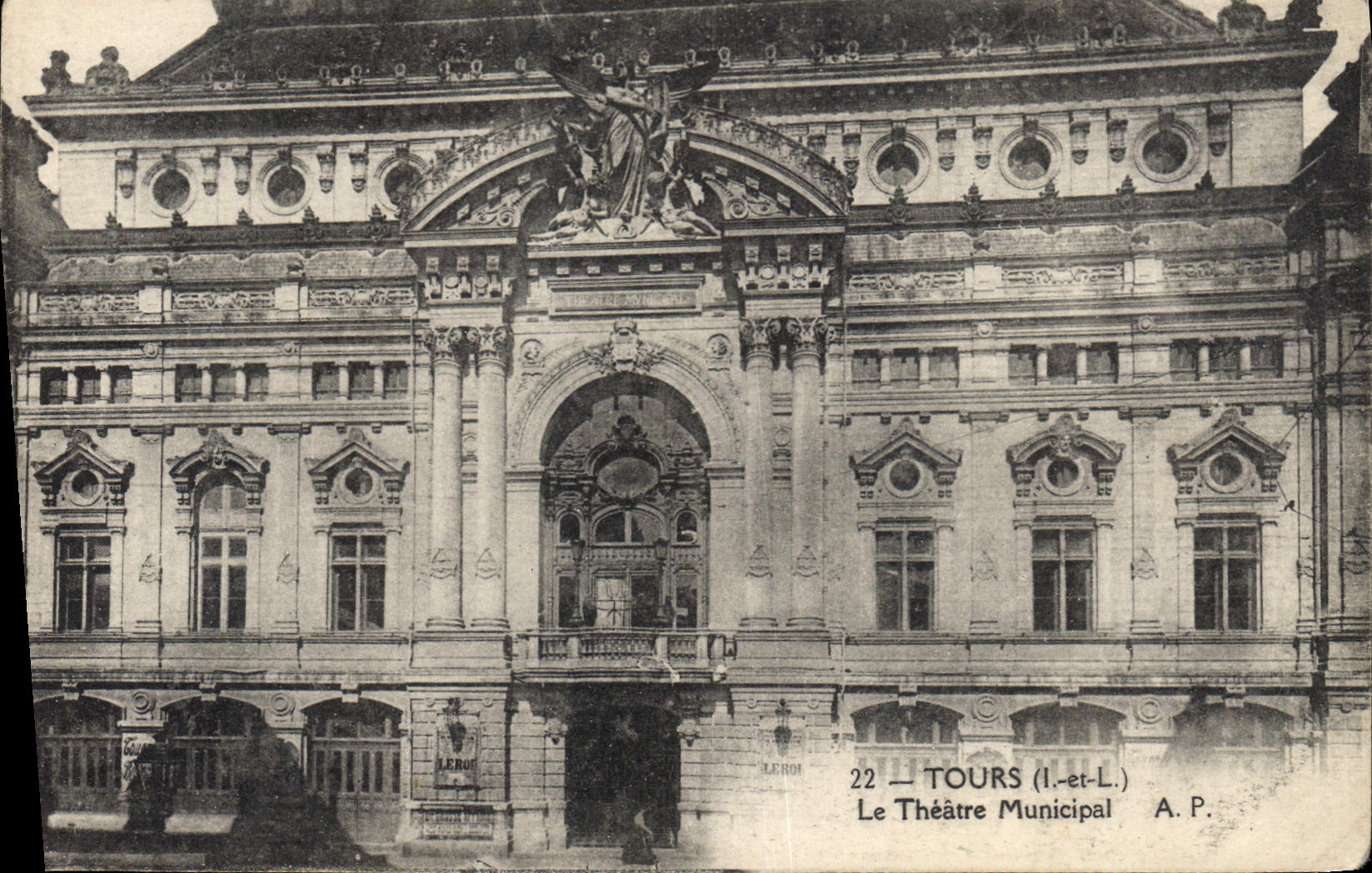 CPA Tours I et L le Theatre Municipal 