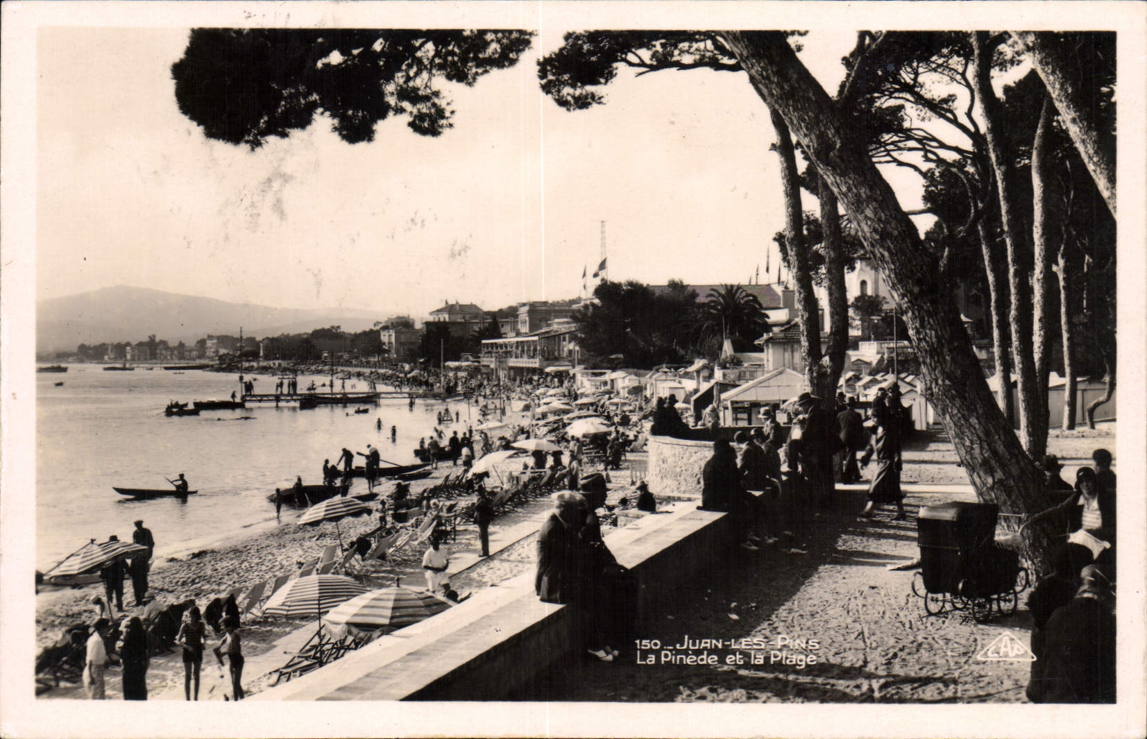 CPA Juan les Pins la Pinede et la plage