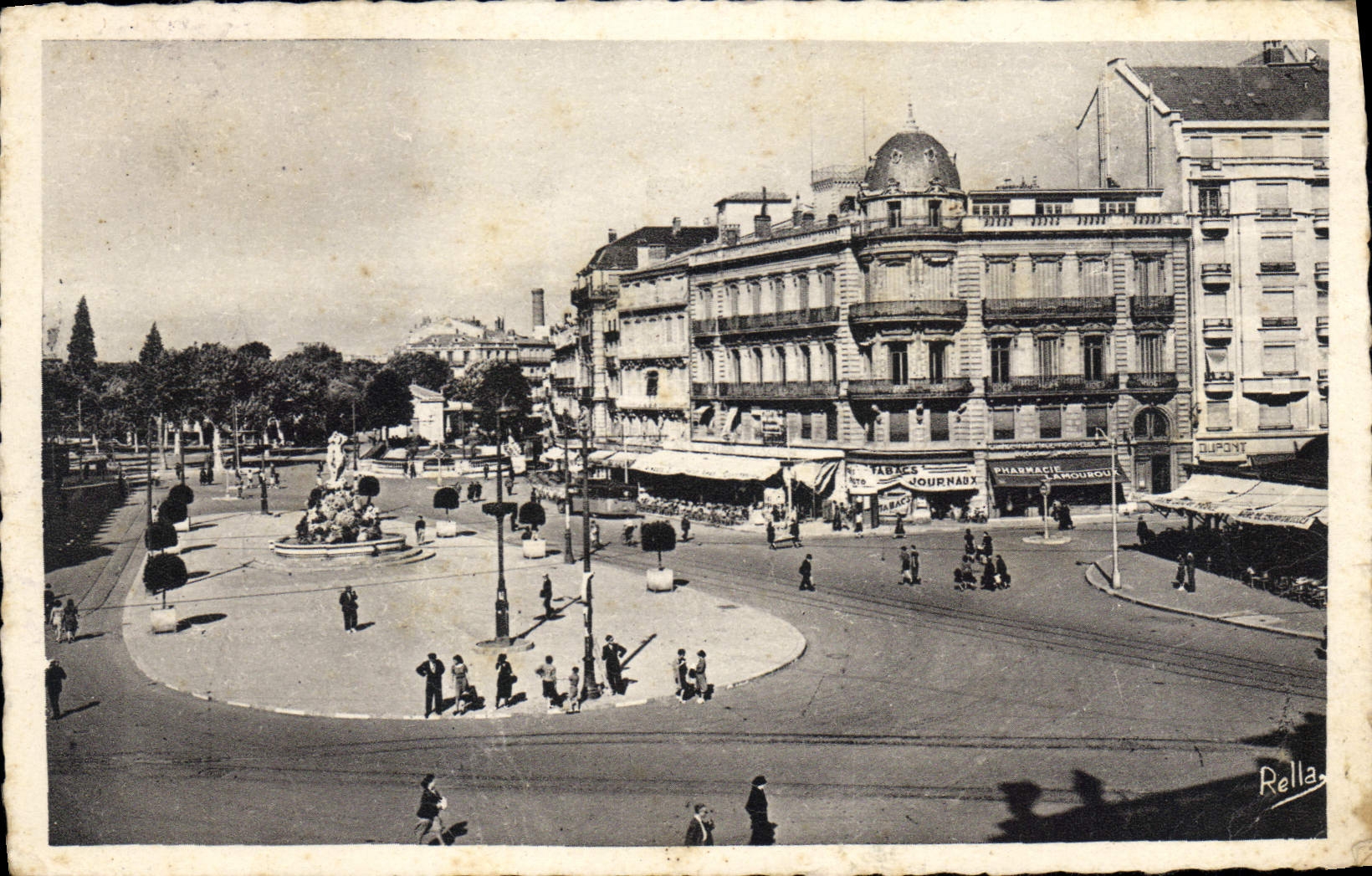CPA Montpellier la place de la Comedie 