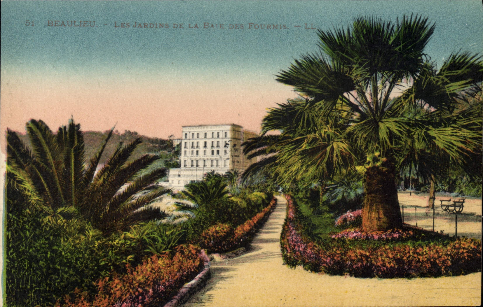 CPA Beaulieu les jardins 