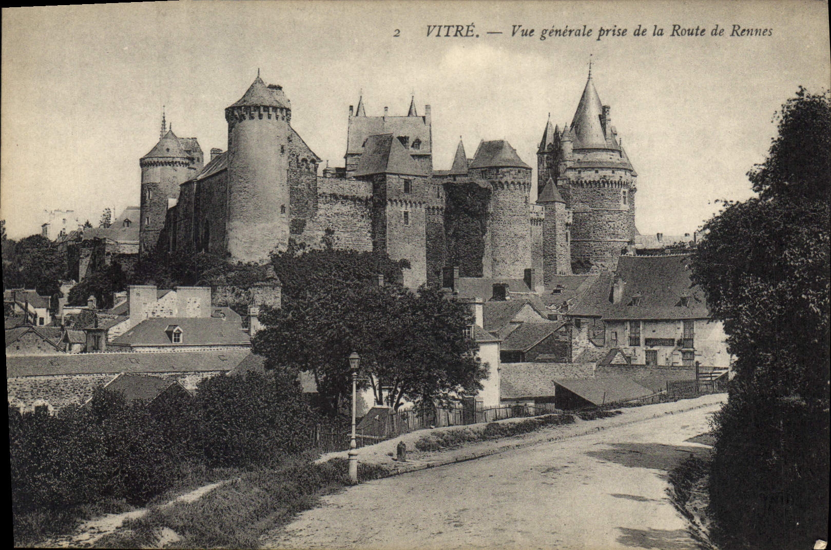 CPA Vitre Vue generale prise de la Route de Rennes 