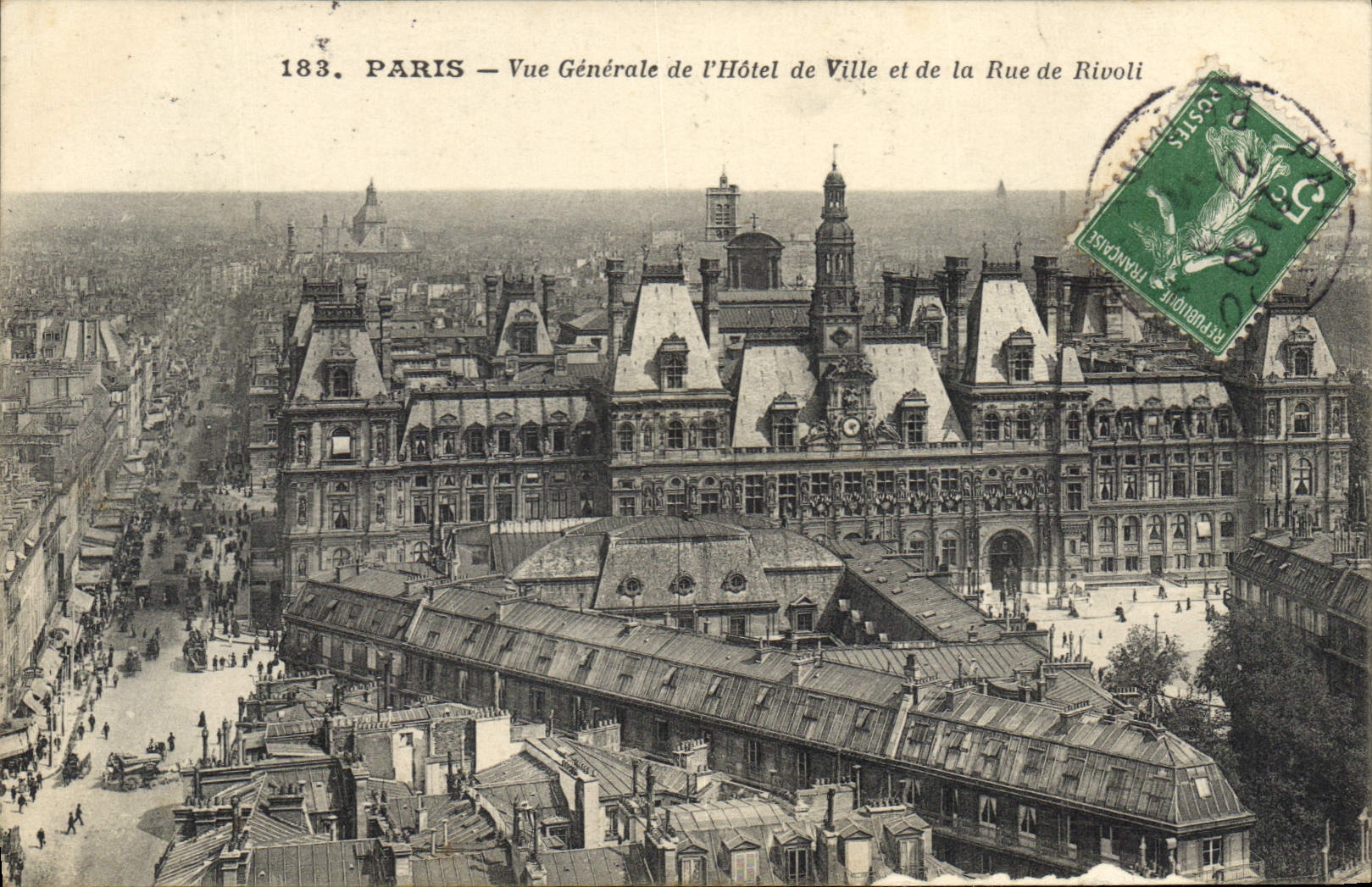 CPA Paris Vue generale de l'Hotel de Ville et de la Rue de Rivoli