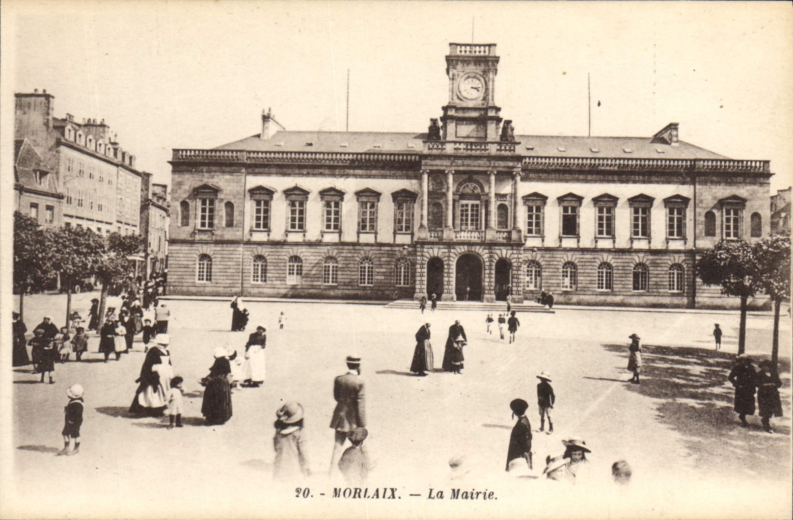 CPA Morlaix La Mairie 