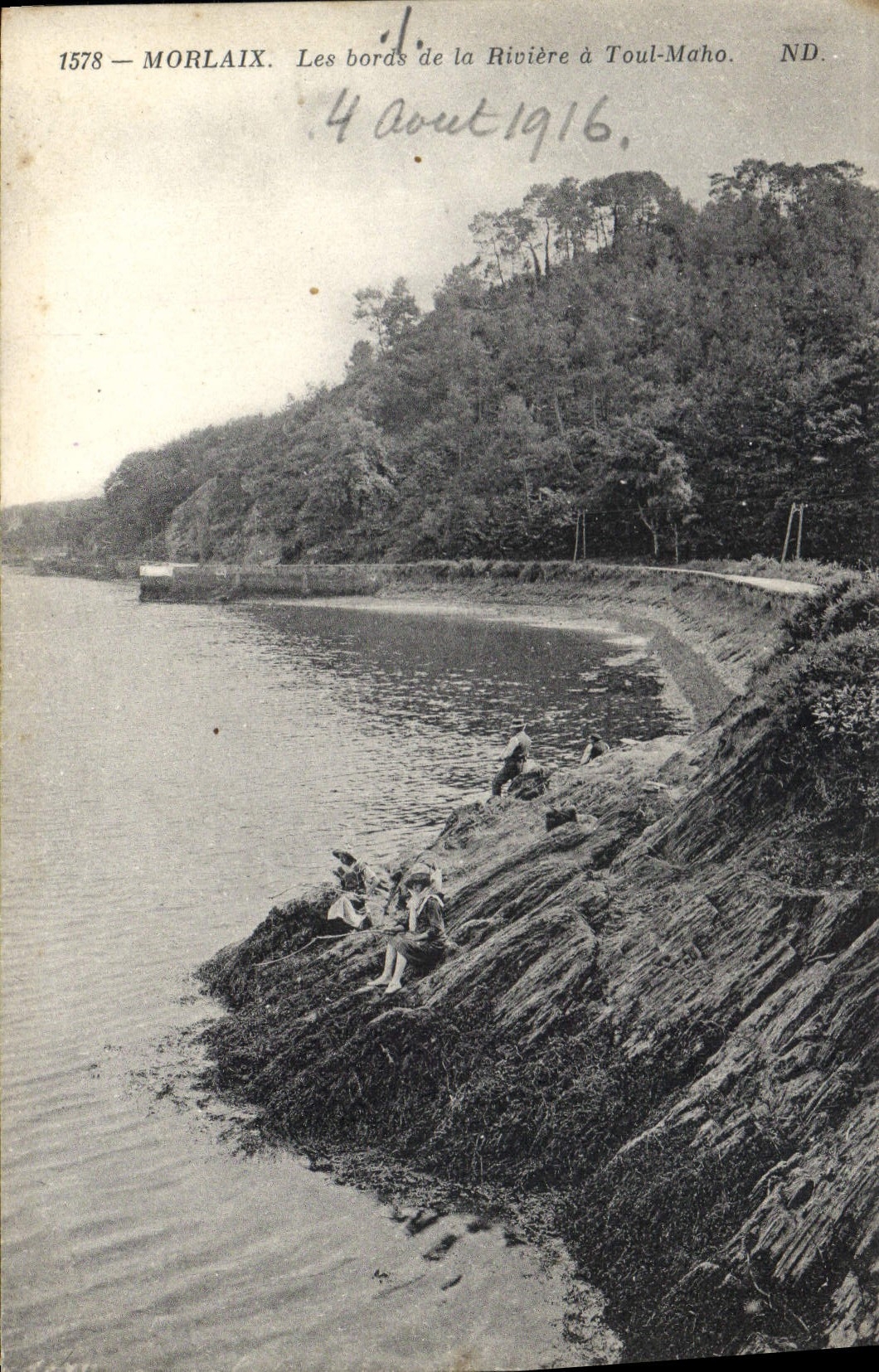 CPA Morlaix Les bords de la Riviere a Toui Maho 