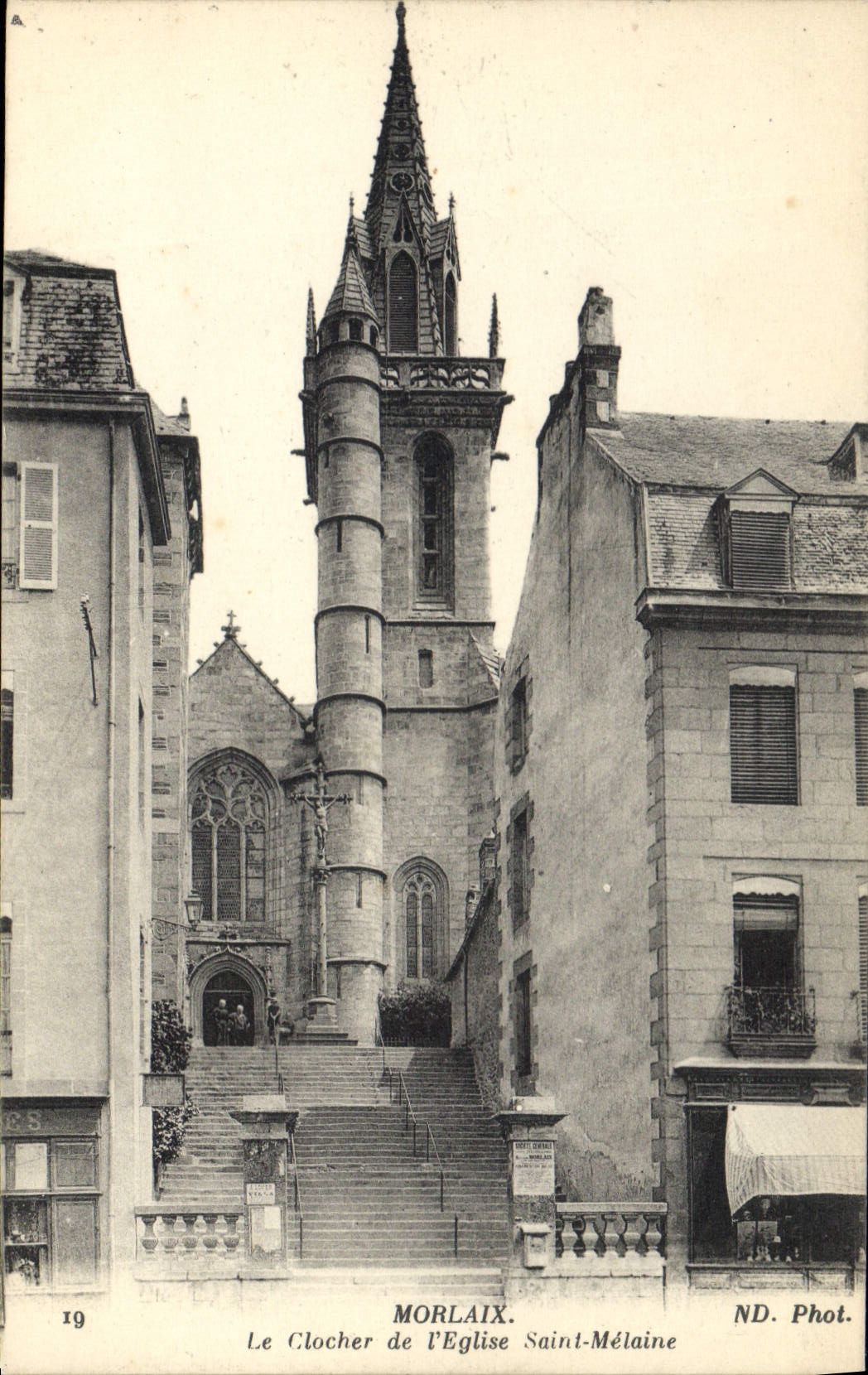 CPA Morlaix Le Clocher de l'Eglise St Melaine 