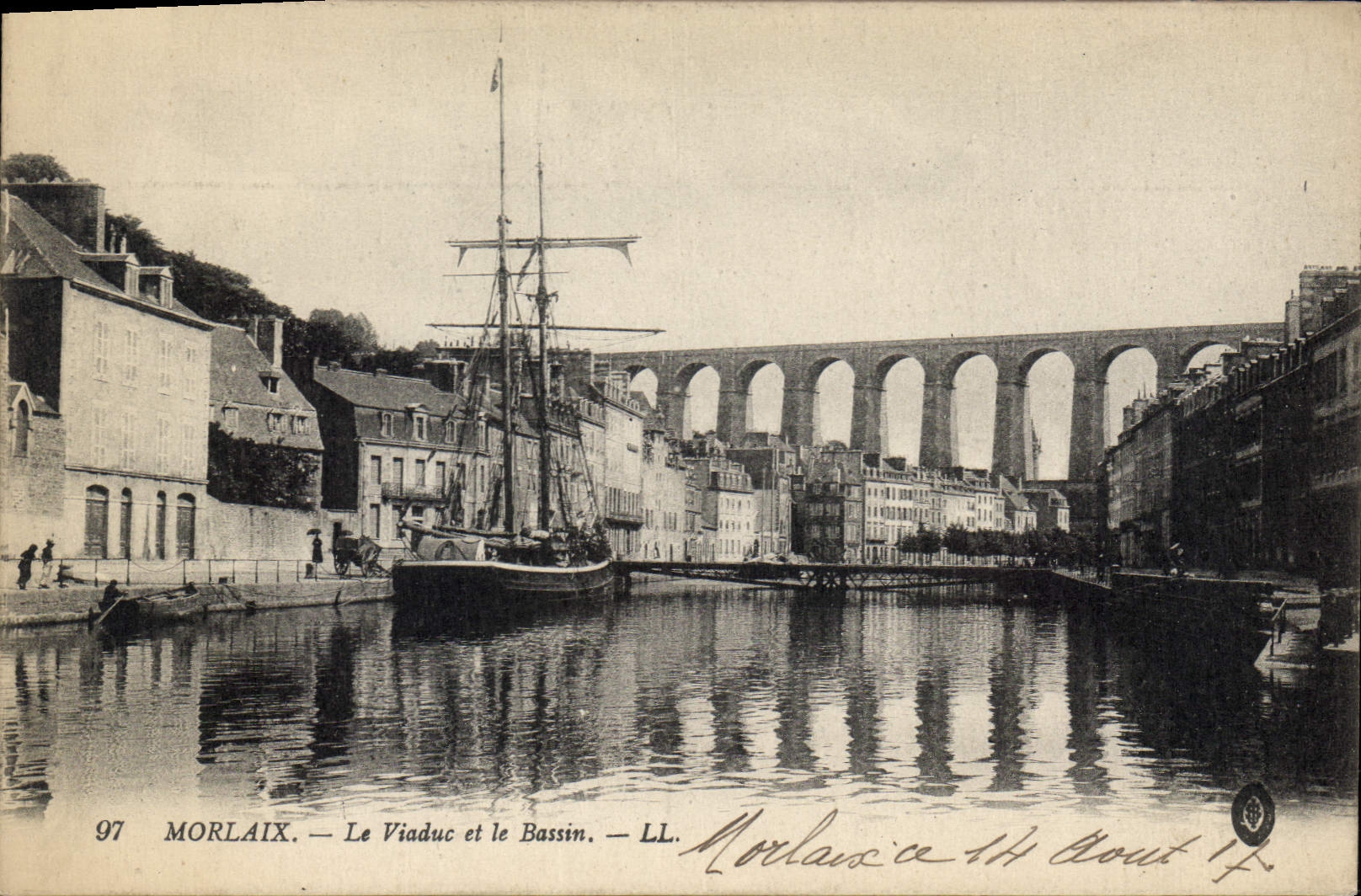CPA Morlaix Le Viaduc et le Bassin Bateau