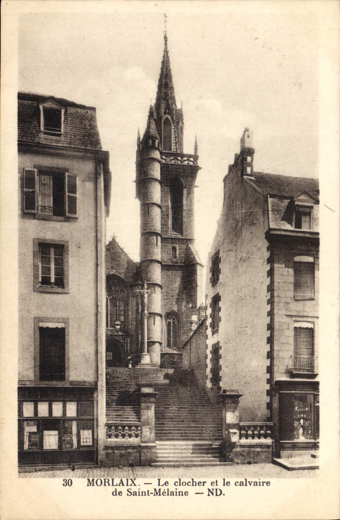 CPA Morlaix Le Clocher et le Calvaire de St Melaine 