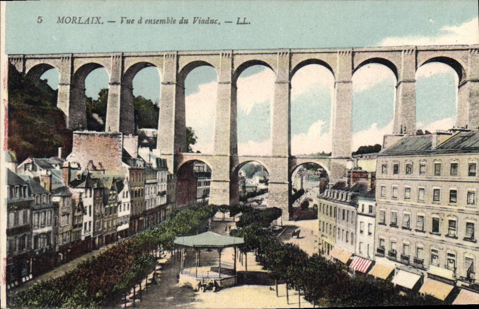 CPA Morlaix Vue d'Ensemble du Viaduc 