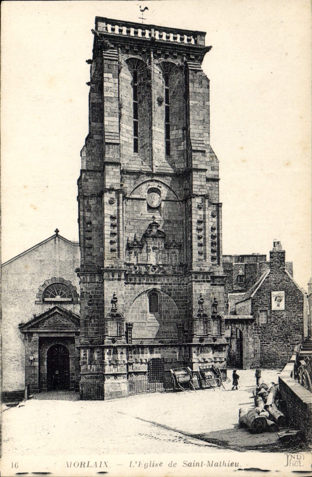 CPA Morlaix L'Eglise de St Mathieu 