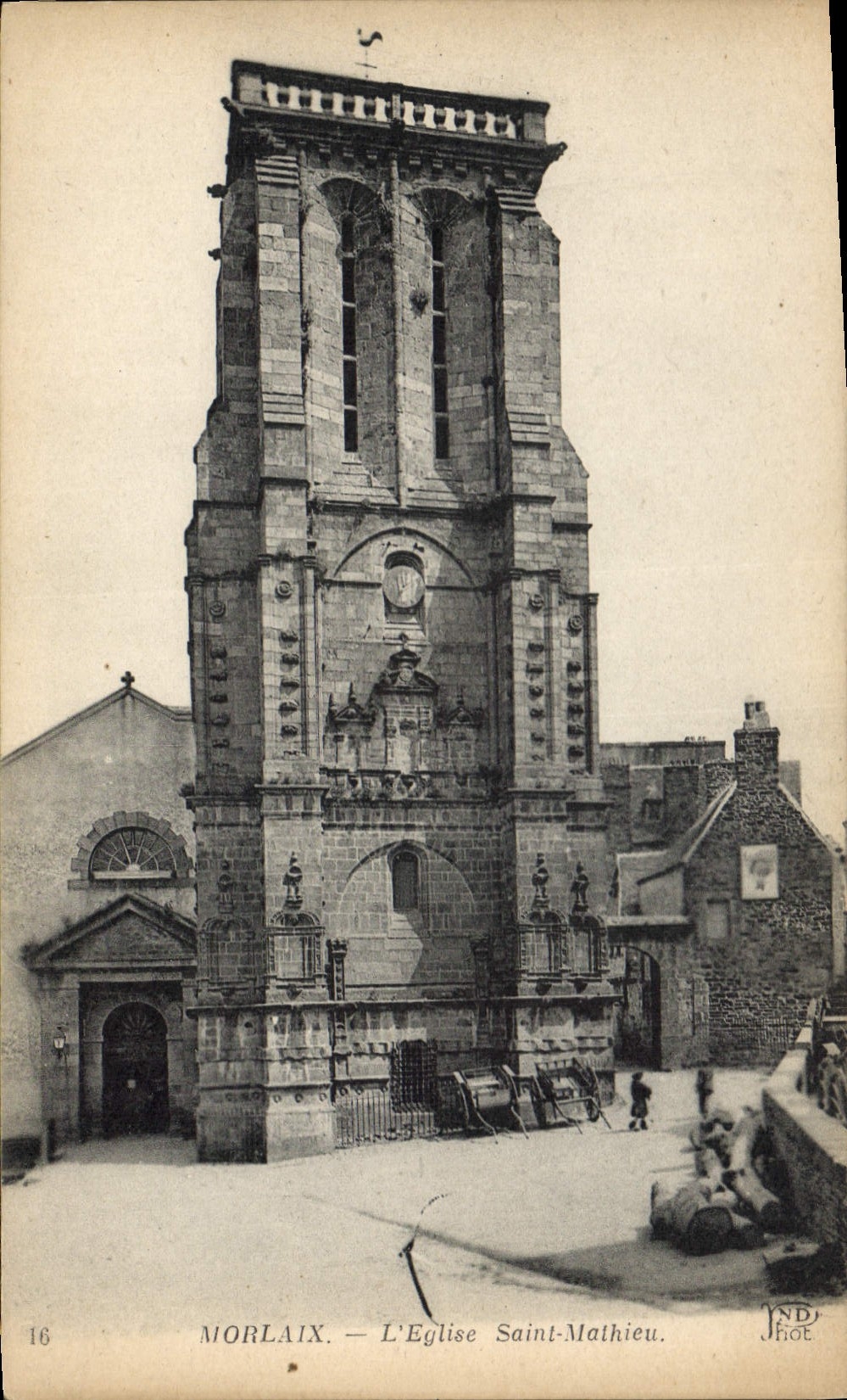 CPA Morlaix L'Eglise de St Mathieu 