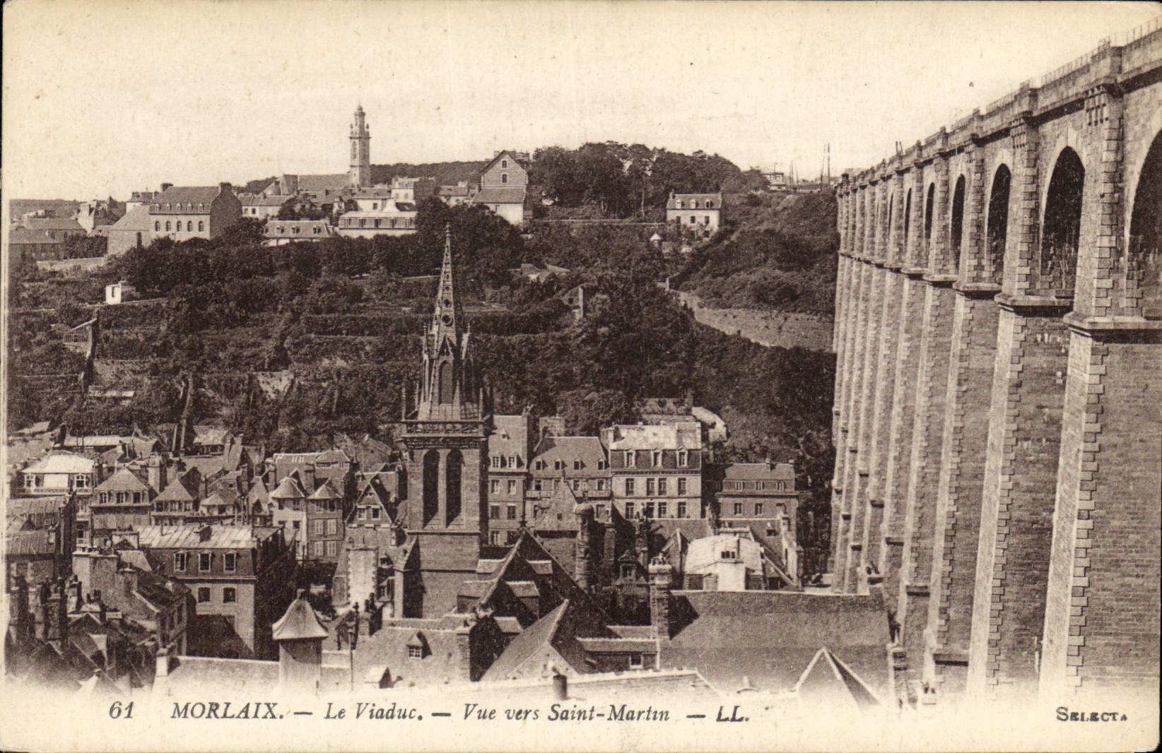 CPA Morlaix Le Viaduc Vue vers St Martin 