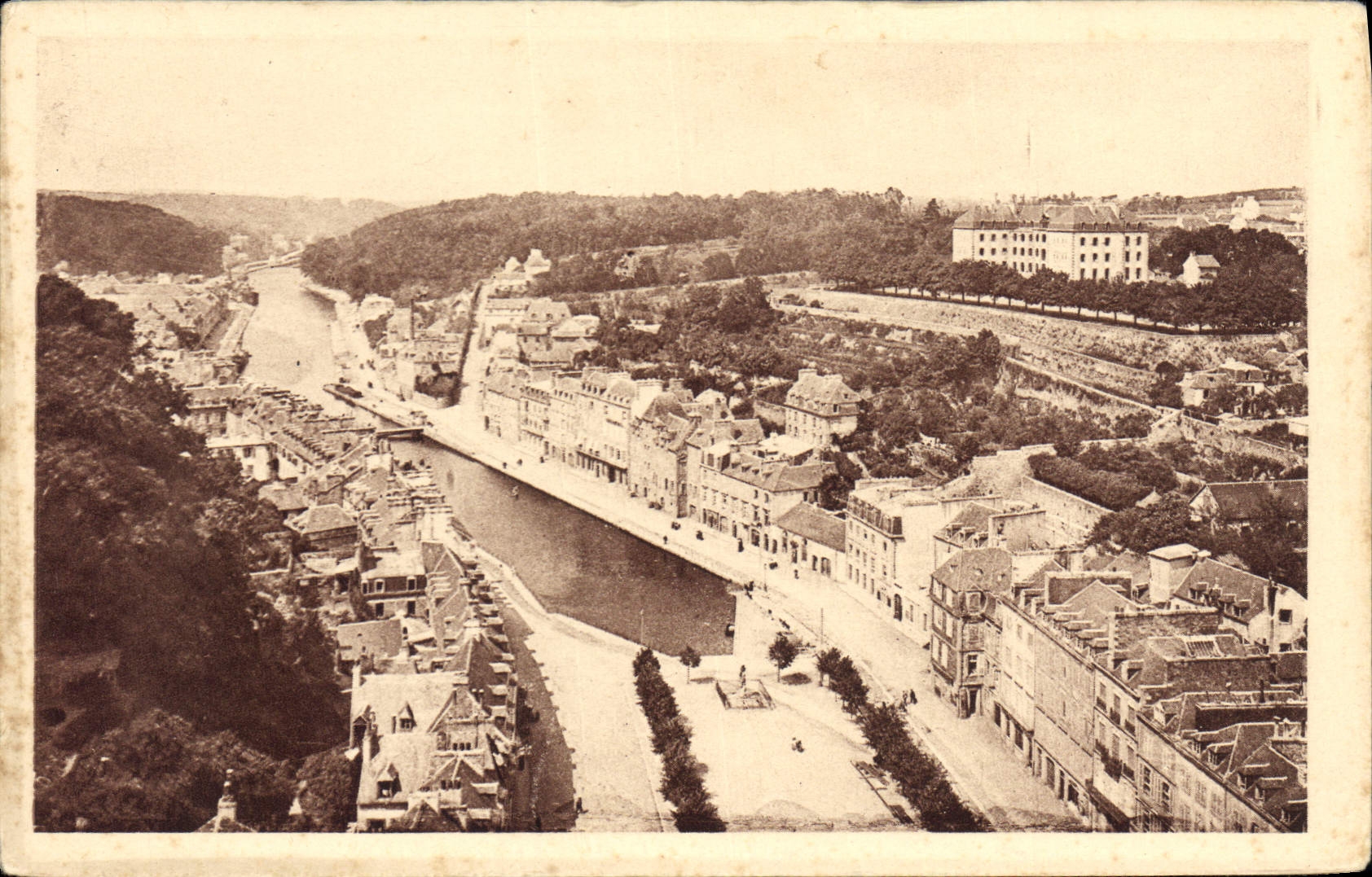 CPA Morlaix Vue generale prise du Viaduc 