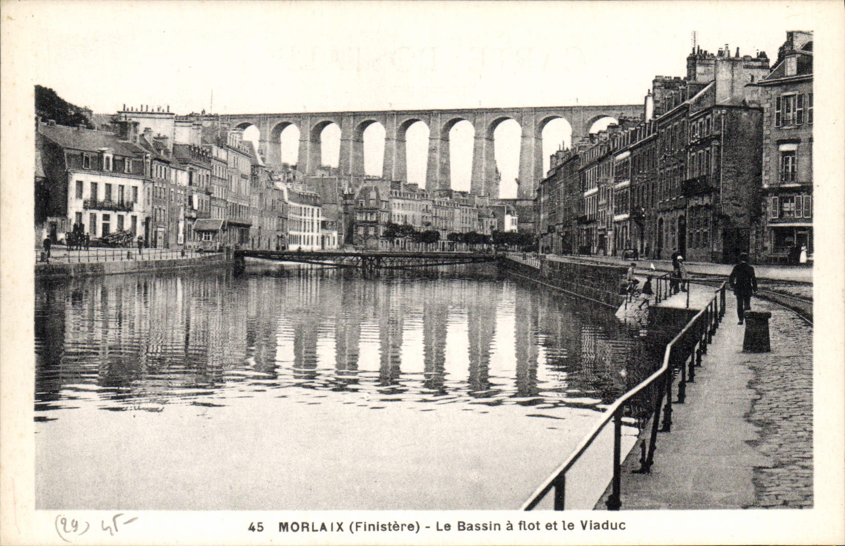 CPA Morlaix Finistere Le Bassin a flot et le Viaduc 