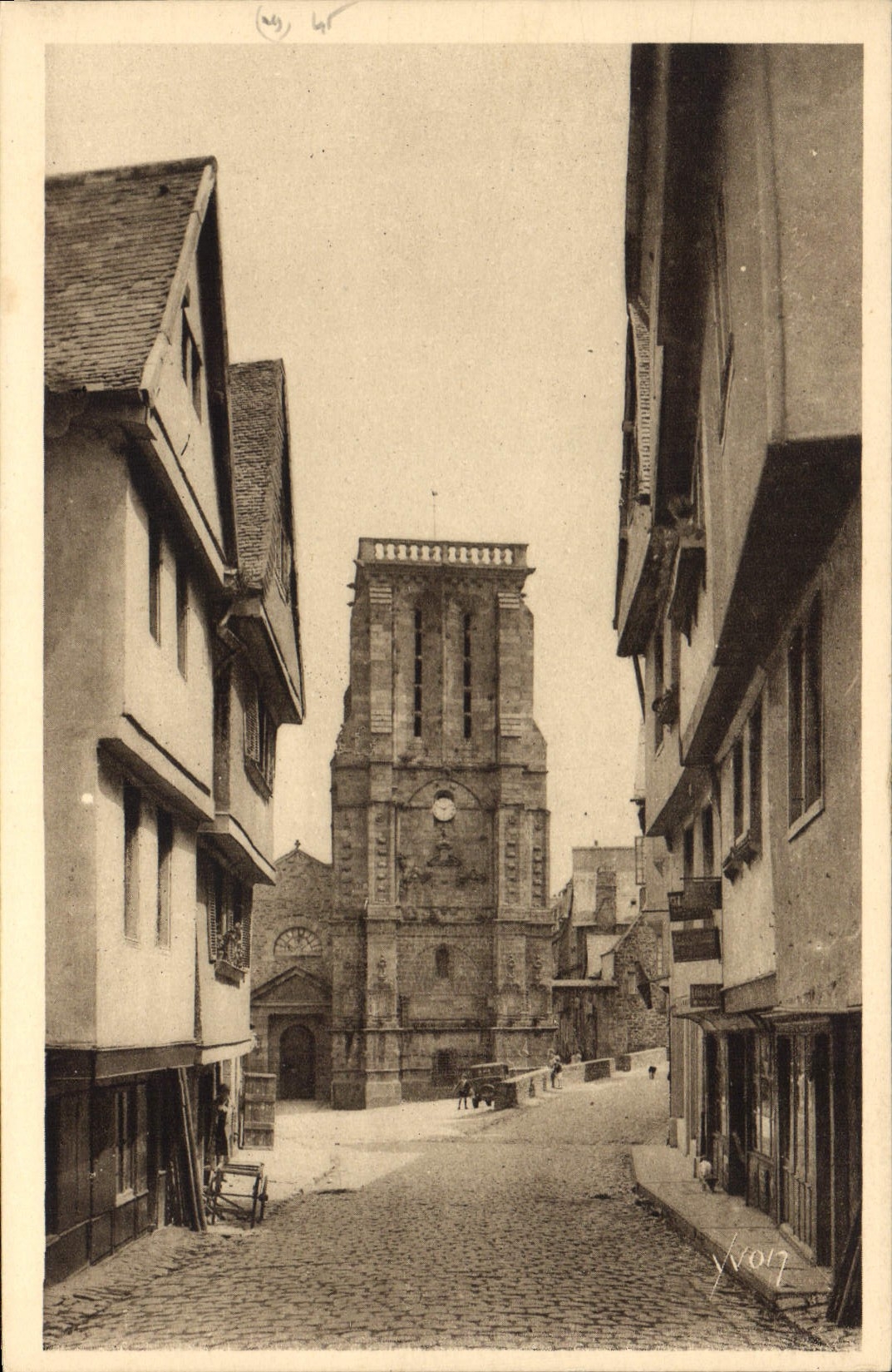 CPA Bretagne Morlaix Finistere La Rue Basse et l'Eglise St Mathieu 