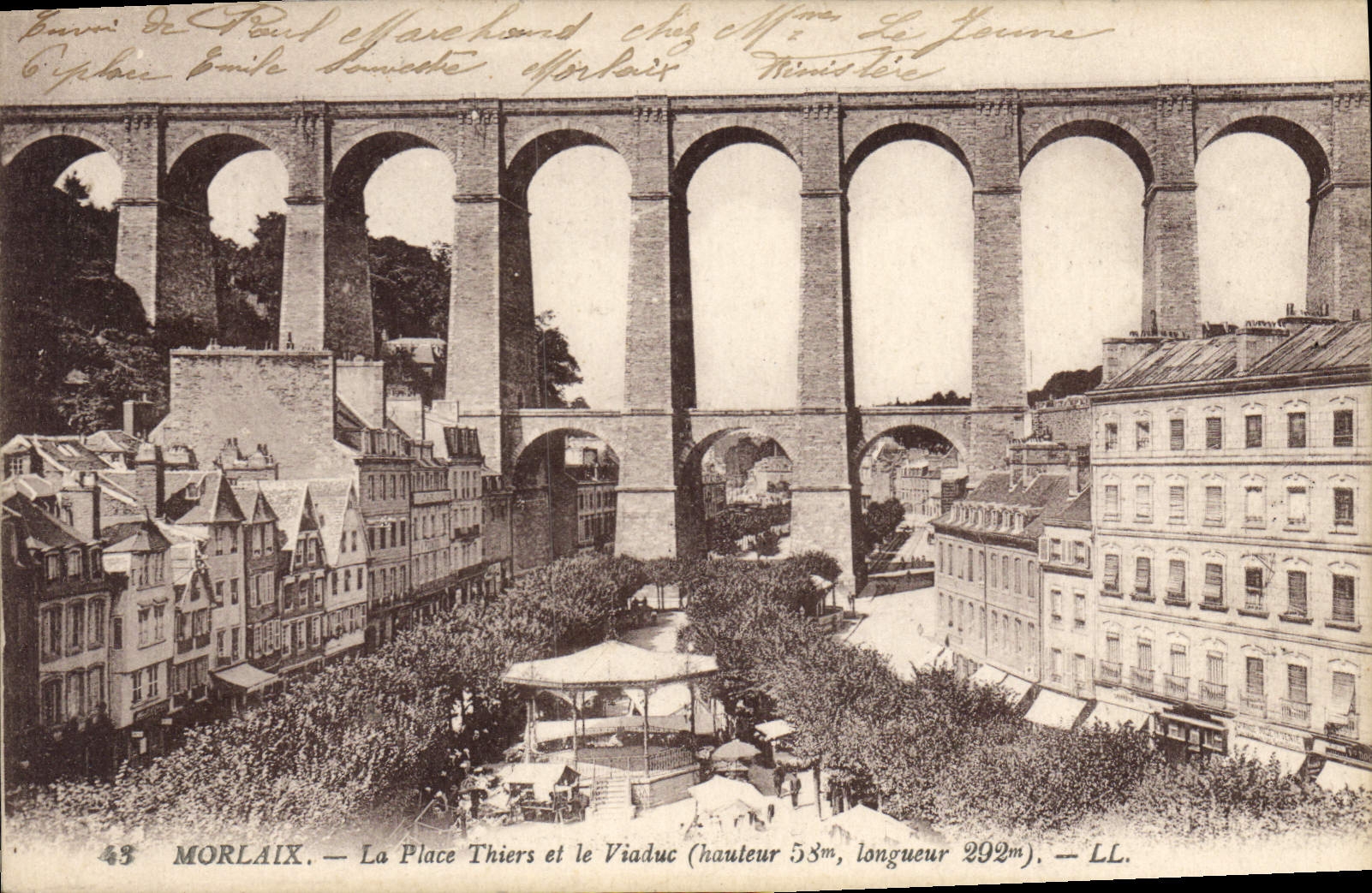 CPA Morlaix La Place Thiers et le Viaduc