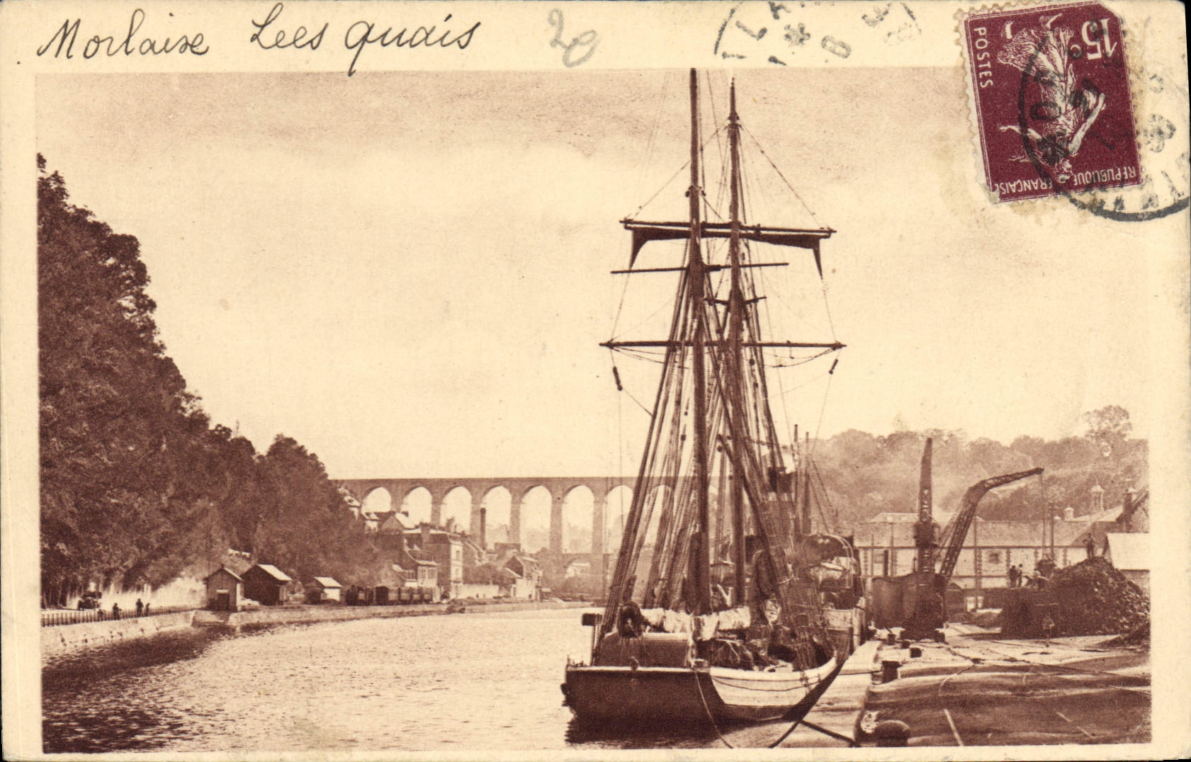 CPA Morlaix Les Quais Bateau