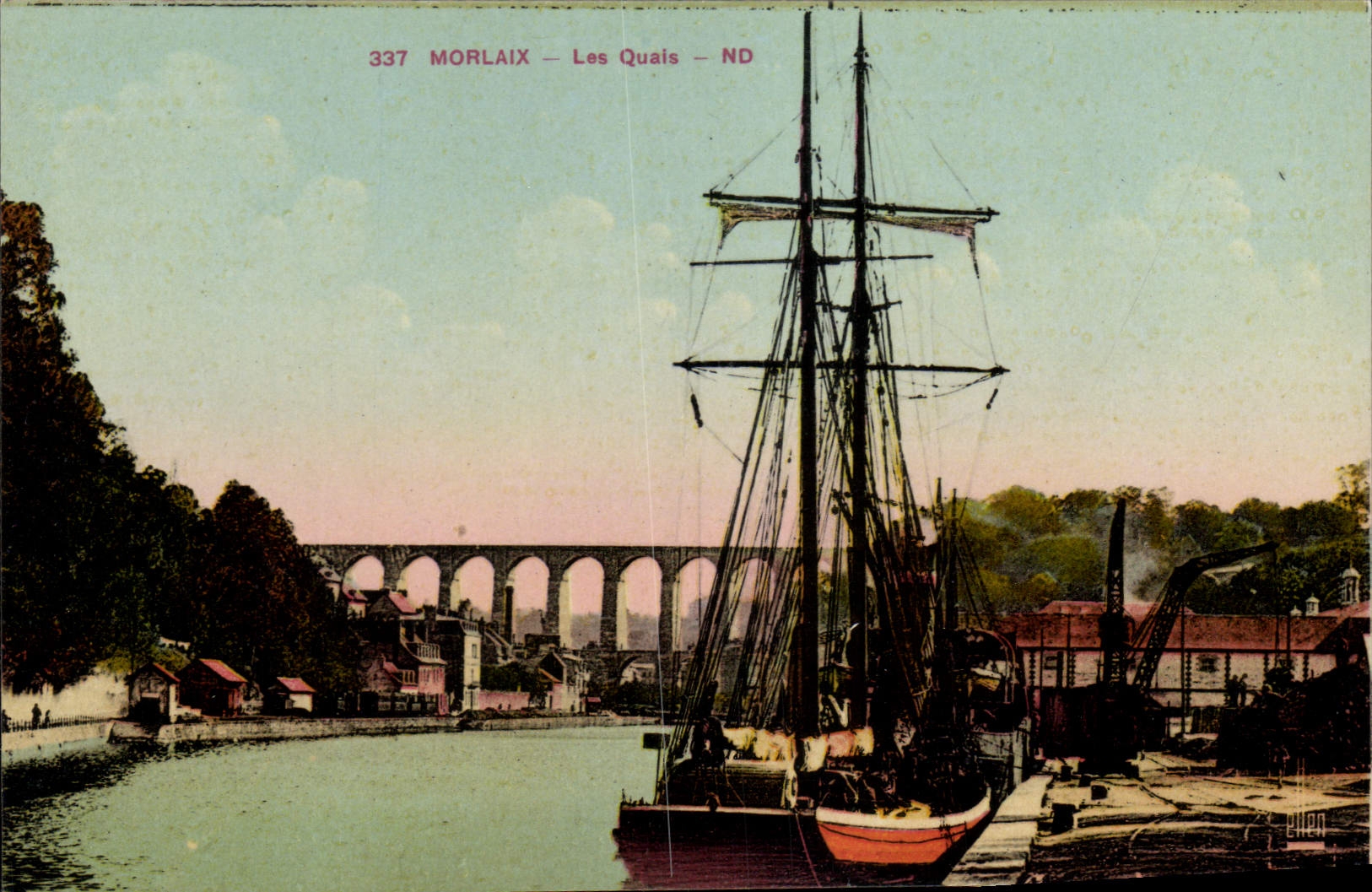 CPA Morlaix Les Quais Bateau