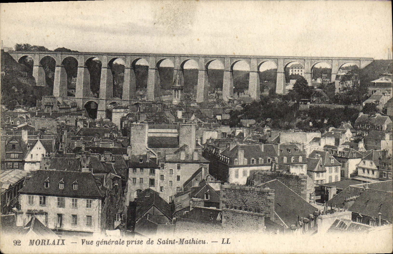CPA Morlaix Vue generale prise de Saint Mathieu 