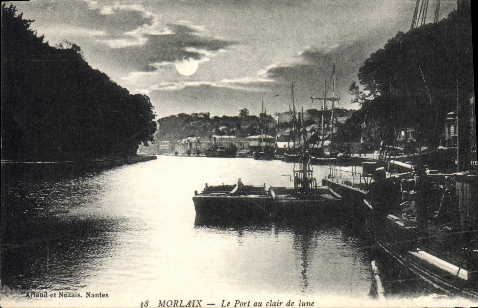 CPA Morlaix Le Port au clair de lune 
