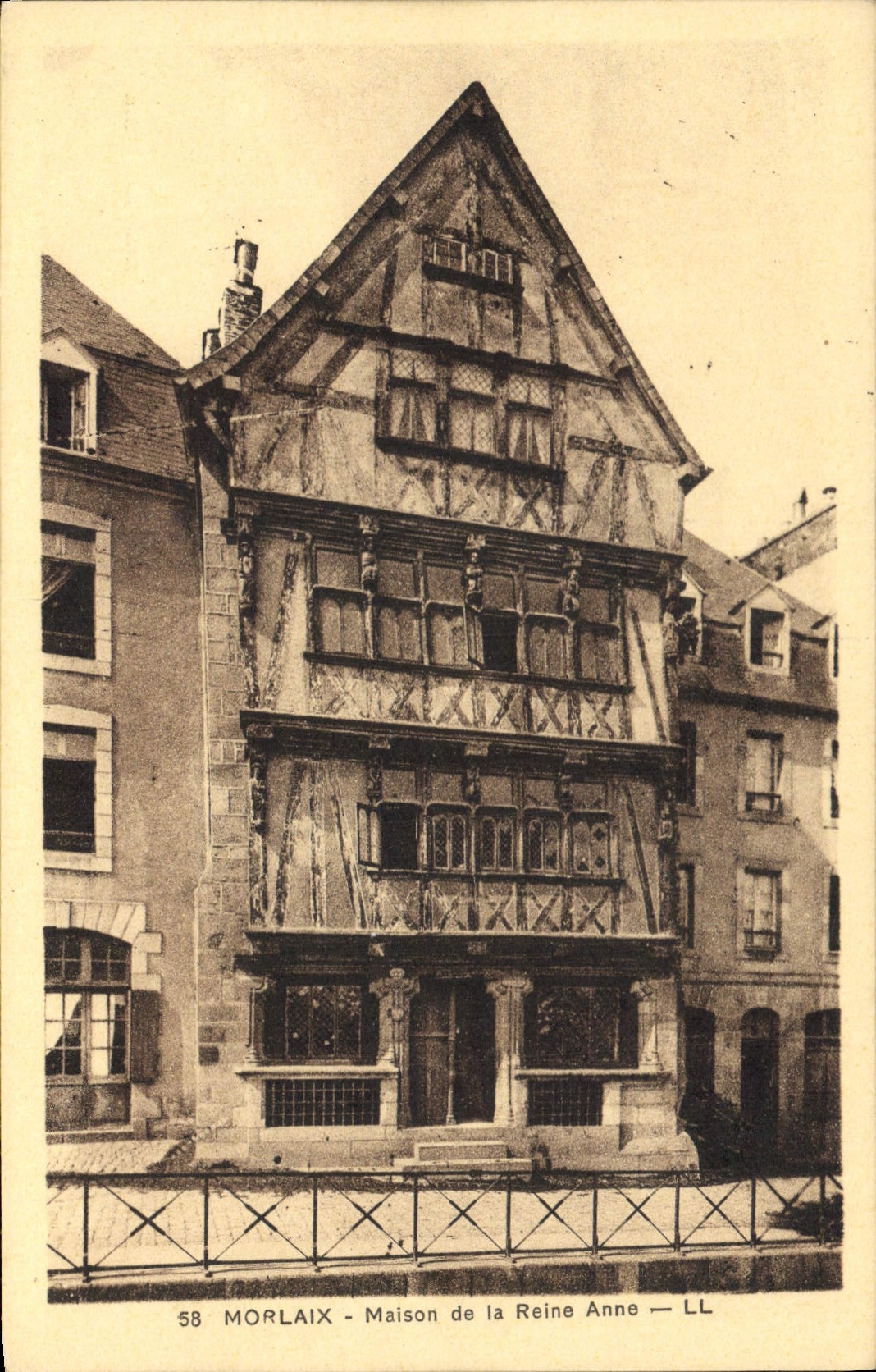 CPA Morlaix Laison de la Reine Anne 