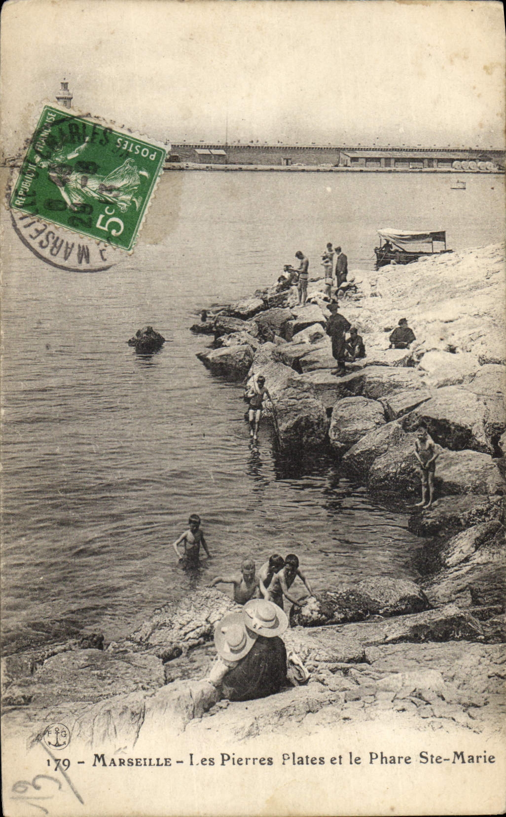 CPA Marseille Les Pierres Plated et le Phare Ste Marie 
