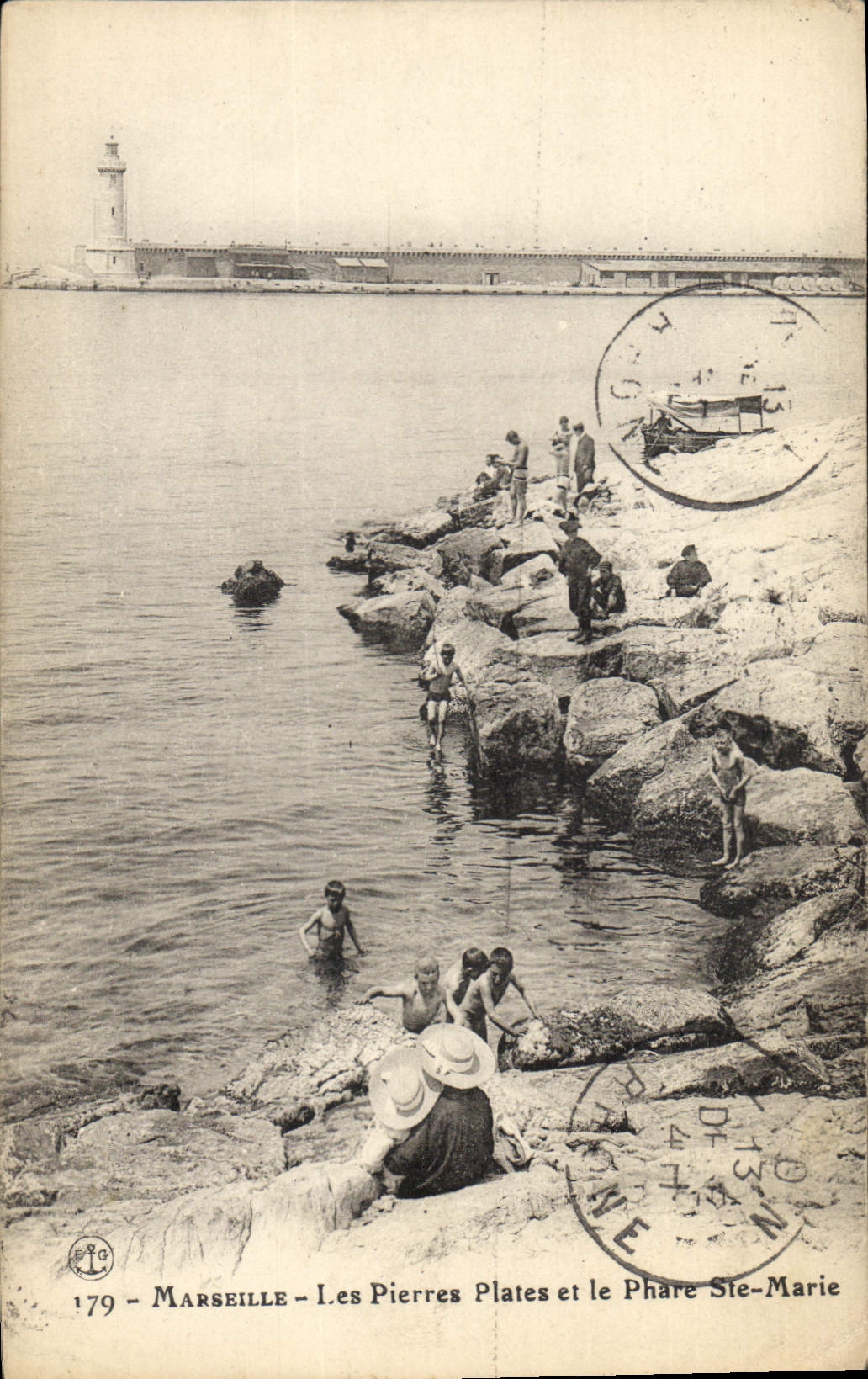 CPA Marseille Les Pierres Plates et le Phare Ste Marie