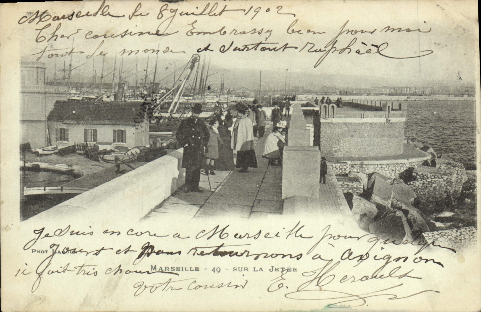 CPA Marseille Sur la Jetee 