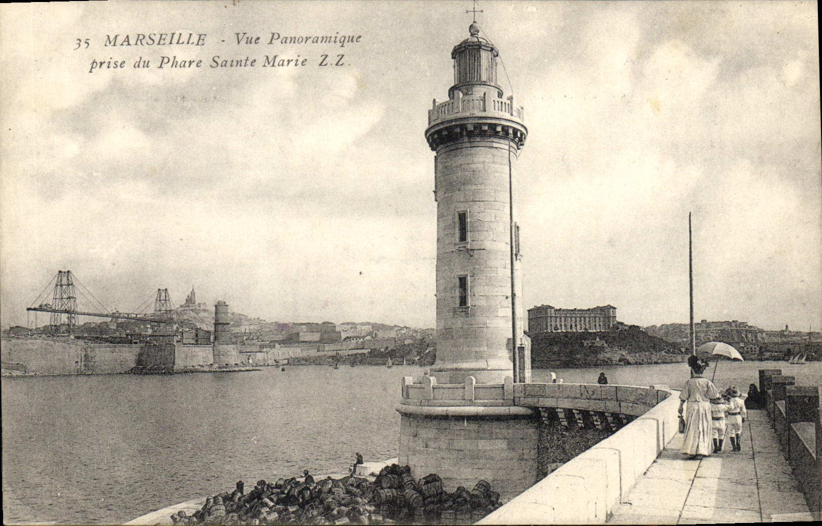 CPA Marseille Vue Panoramique prise du Phare Sainte Marie 