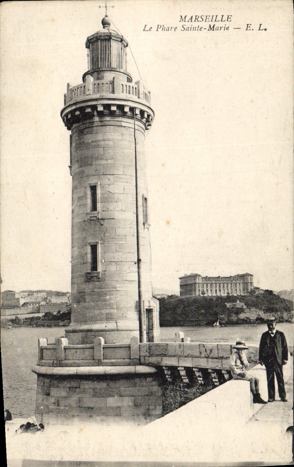 CPA Marseille Le Phare Sainte Marie 