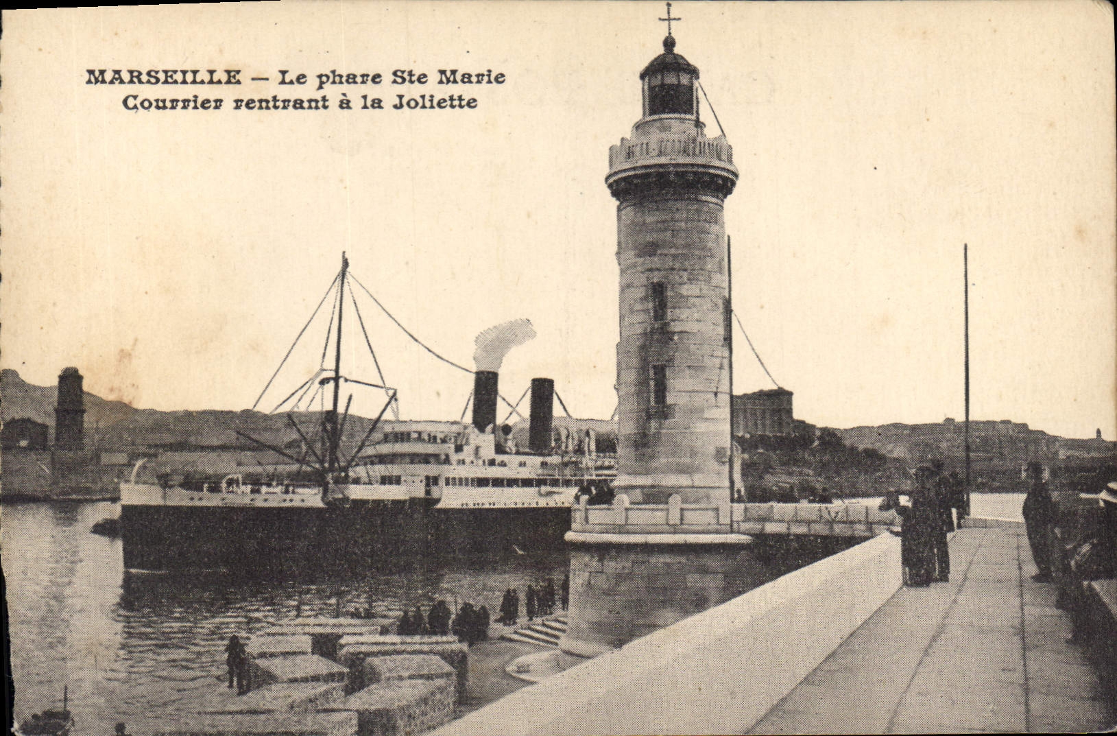CPA Marseille Le Phare Ste Marie Courrier retrant a la Joliette 