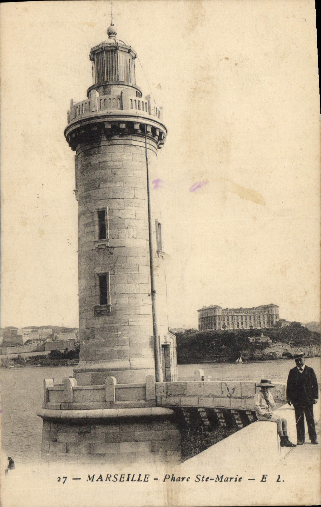 CPA Marseille Phare Ste Marie 