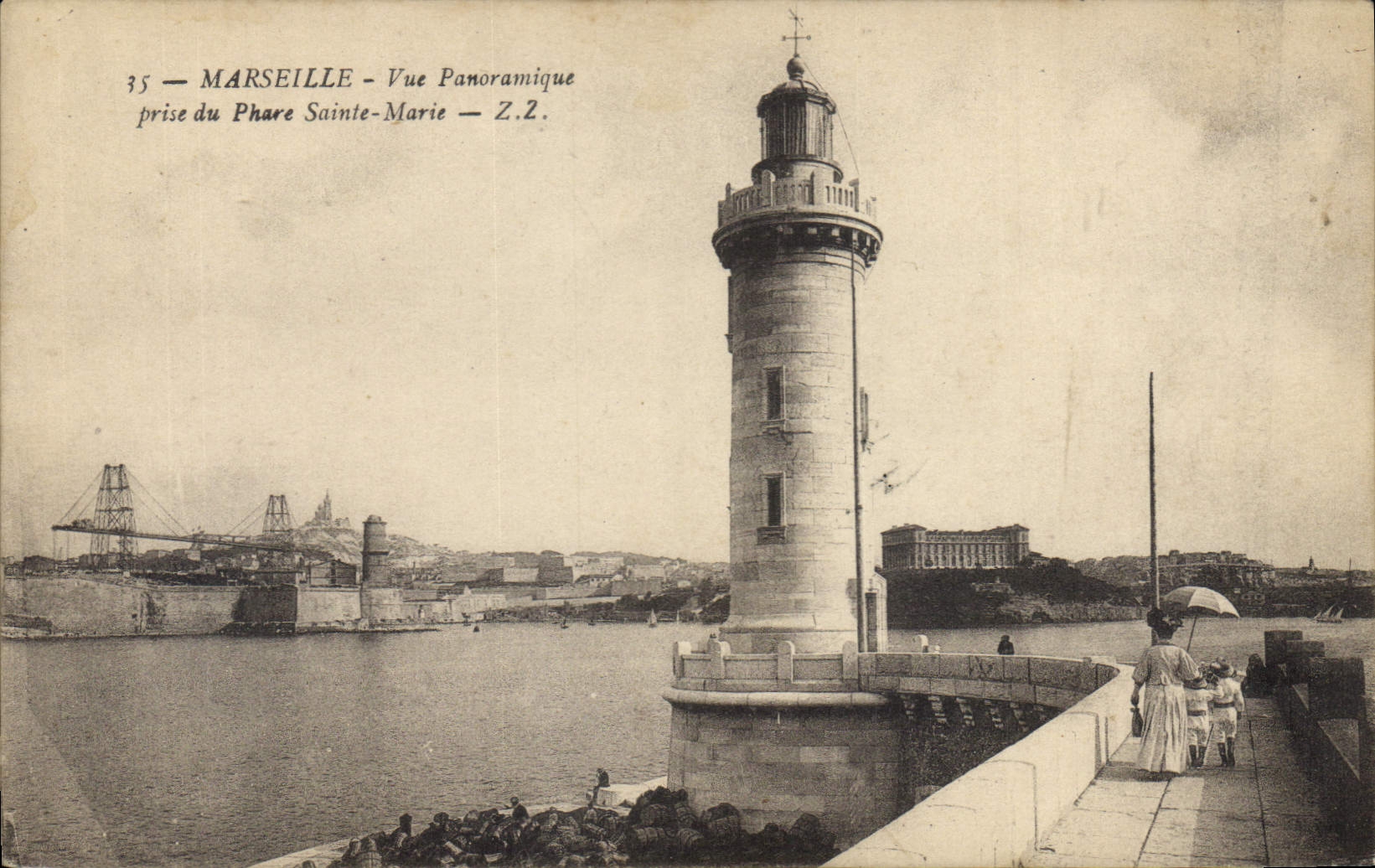 CPA Marseille Vue Panoramique prise du Phare Sainte Marie