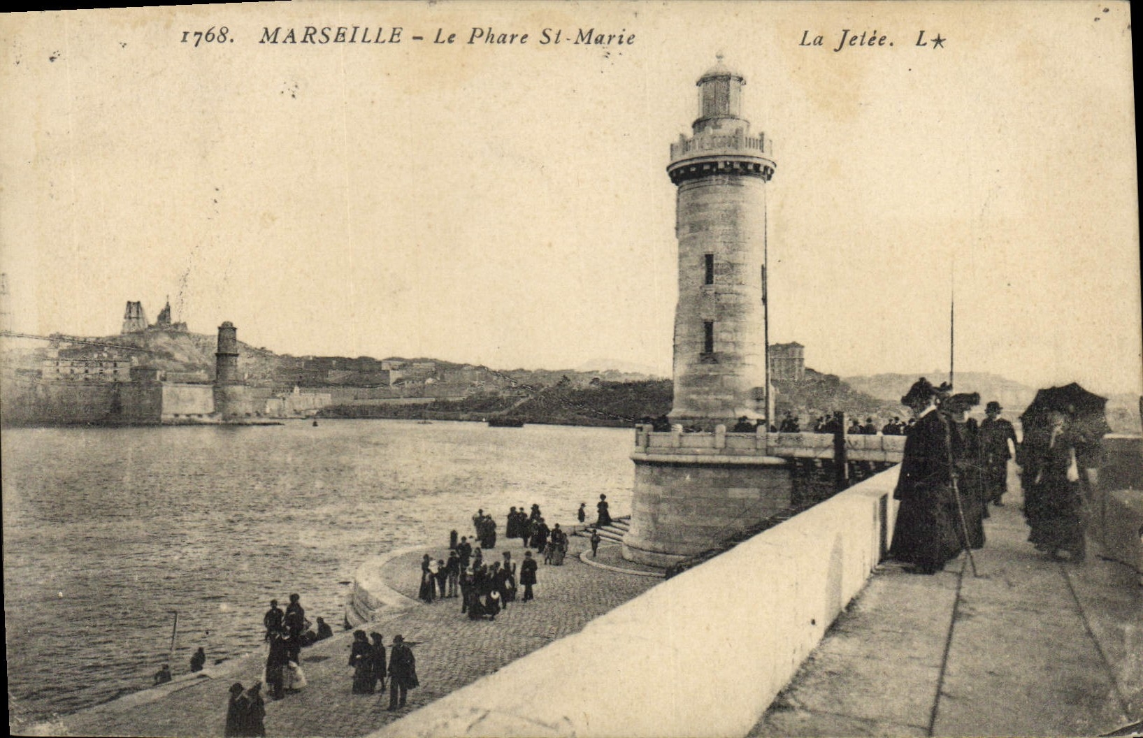 CPA Marseille Le Phare Ste Marie