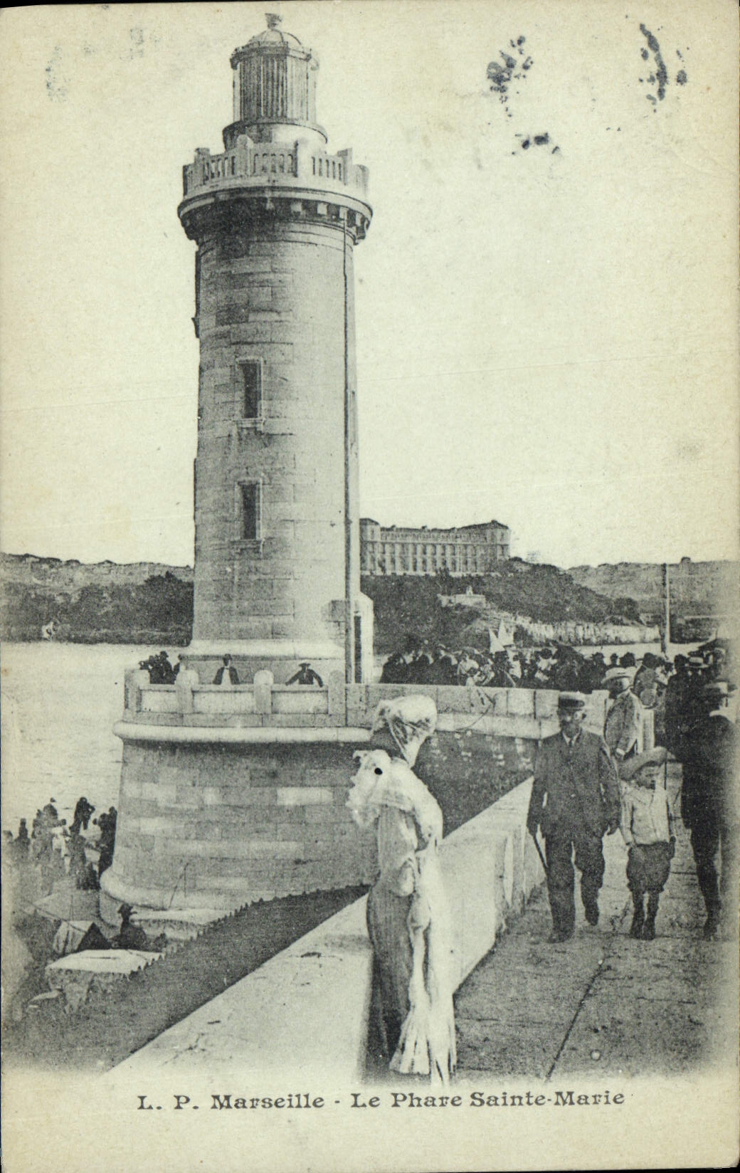 CPA Marseille Le Phare Ste Marie