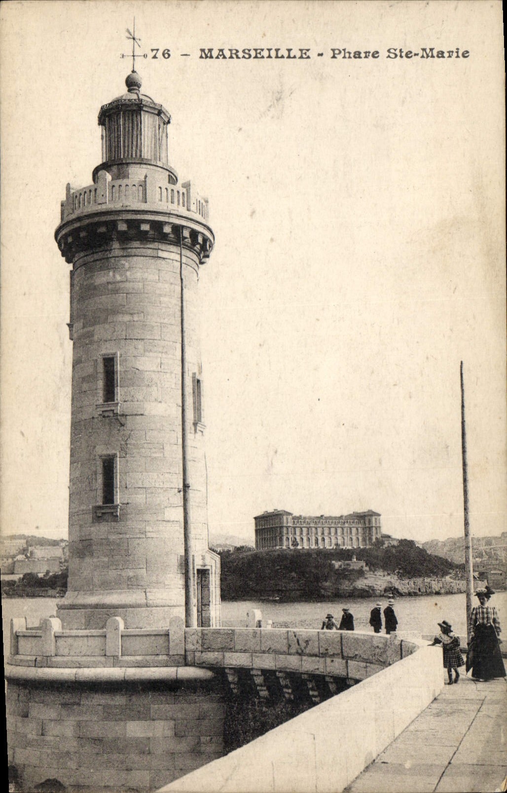 CPA Marseille Le Phare Ste Marie 