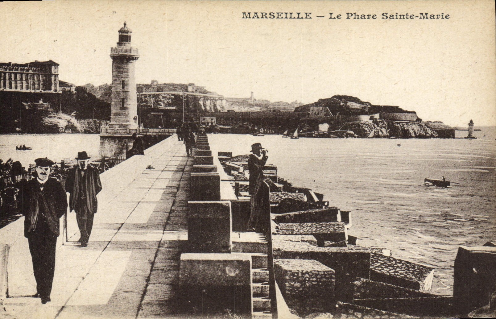 CPA Marseille Le Phare Ste Marie 