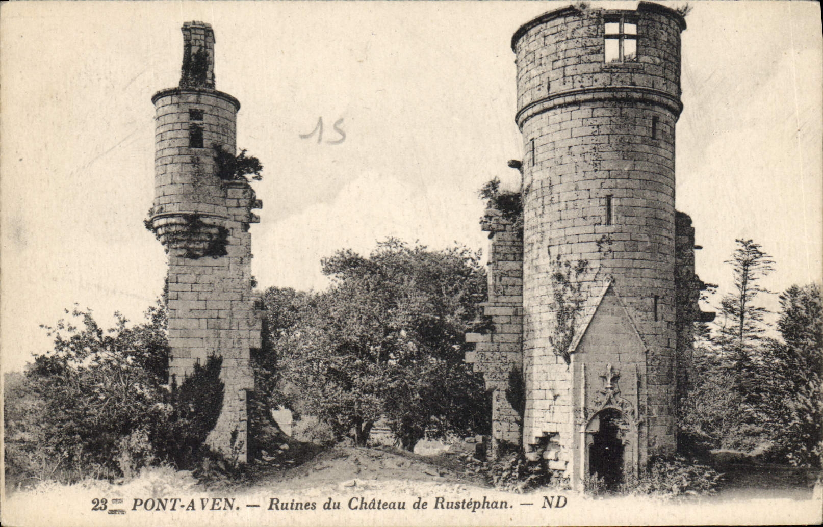 CPA Pont Aven Ruines du Chateau de Rustephan