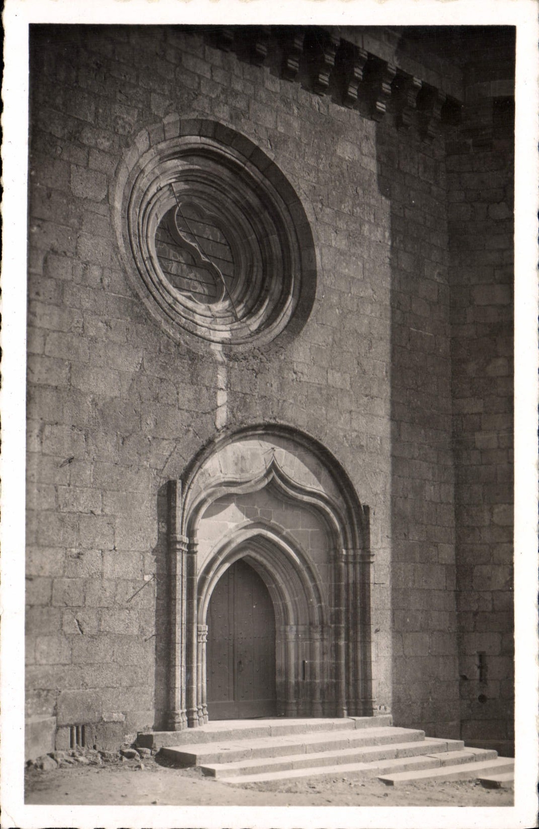 CPA Le Boupere Vendee eglise Fortifiee du XIII siecle M H le Portail